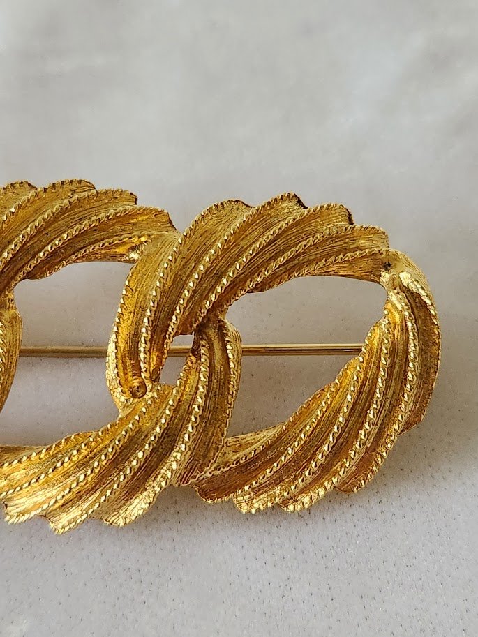 Napier Textured Gold Loops Brooch 7.jpg