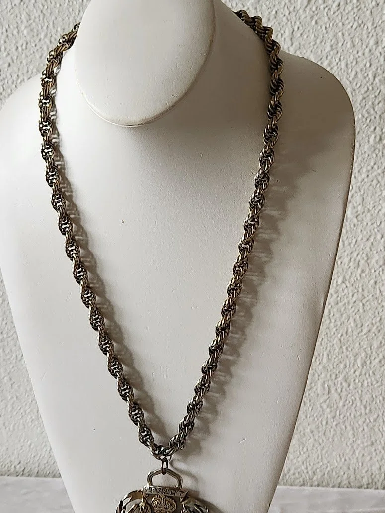 Stuart Pendant Necklace 13.jpg