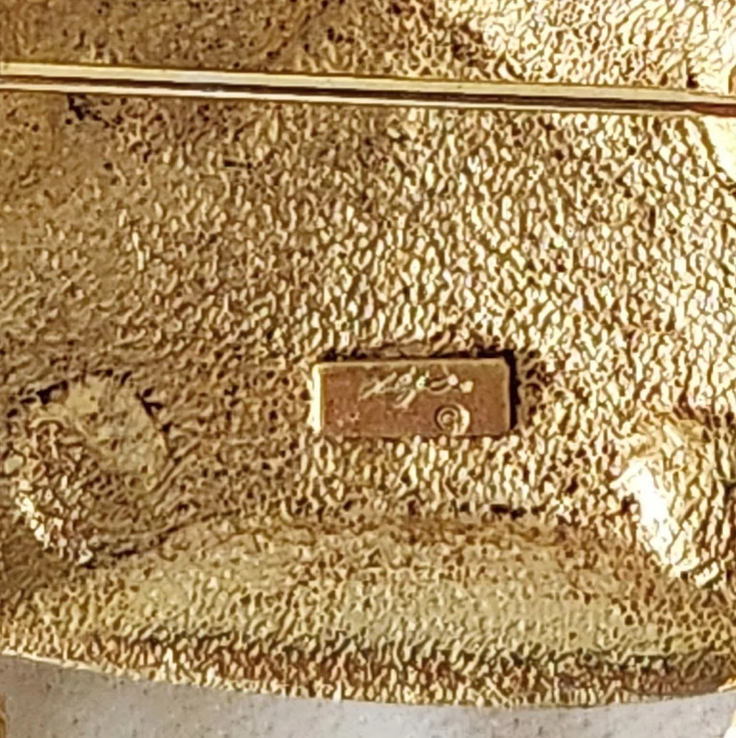 Crown with Chains & Pendant Drop 11.jpg