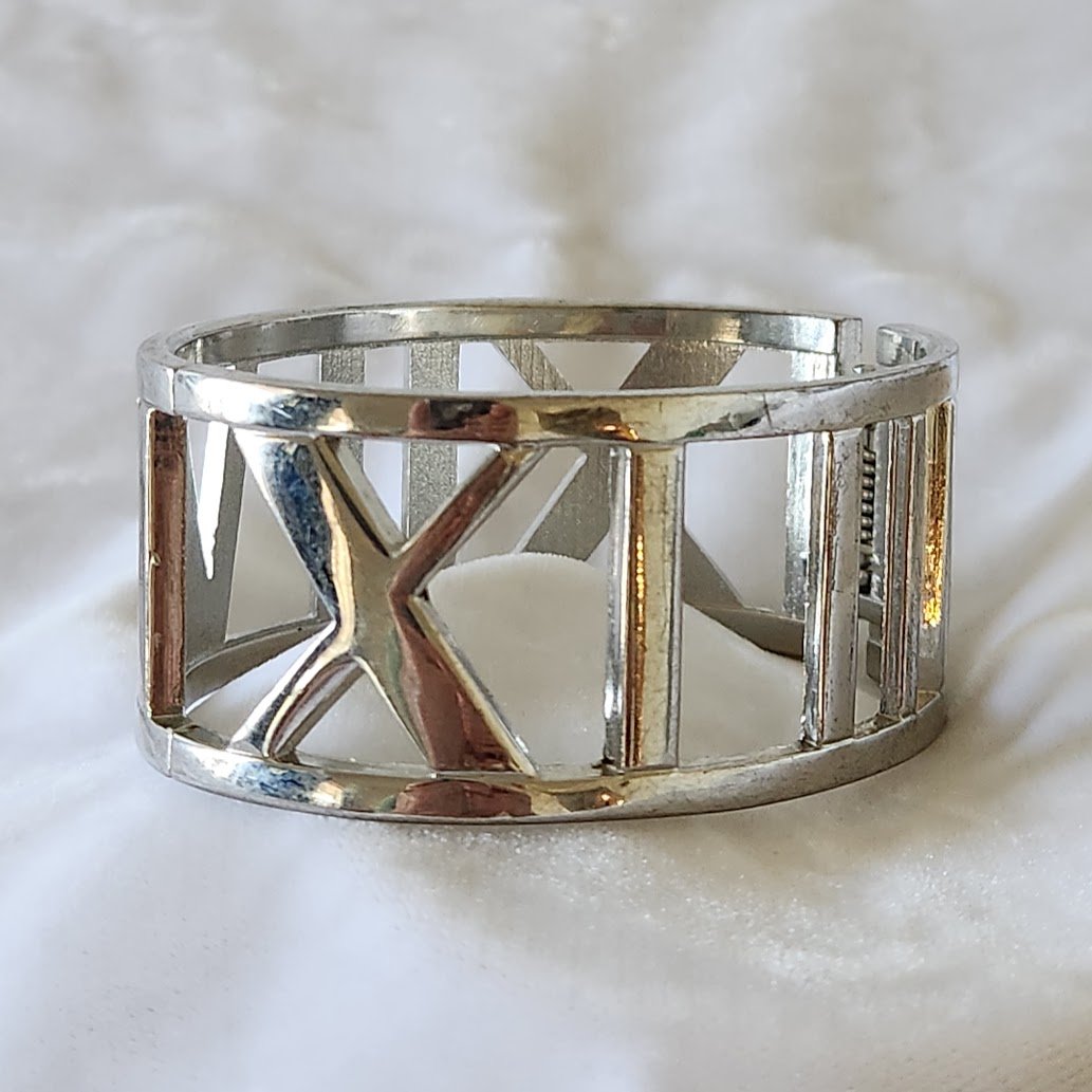 Roman Numerals Bracelet 5.jpg
