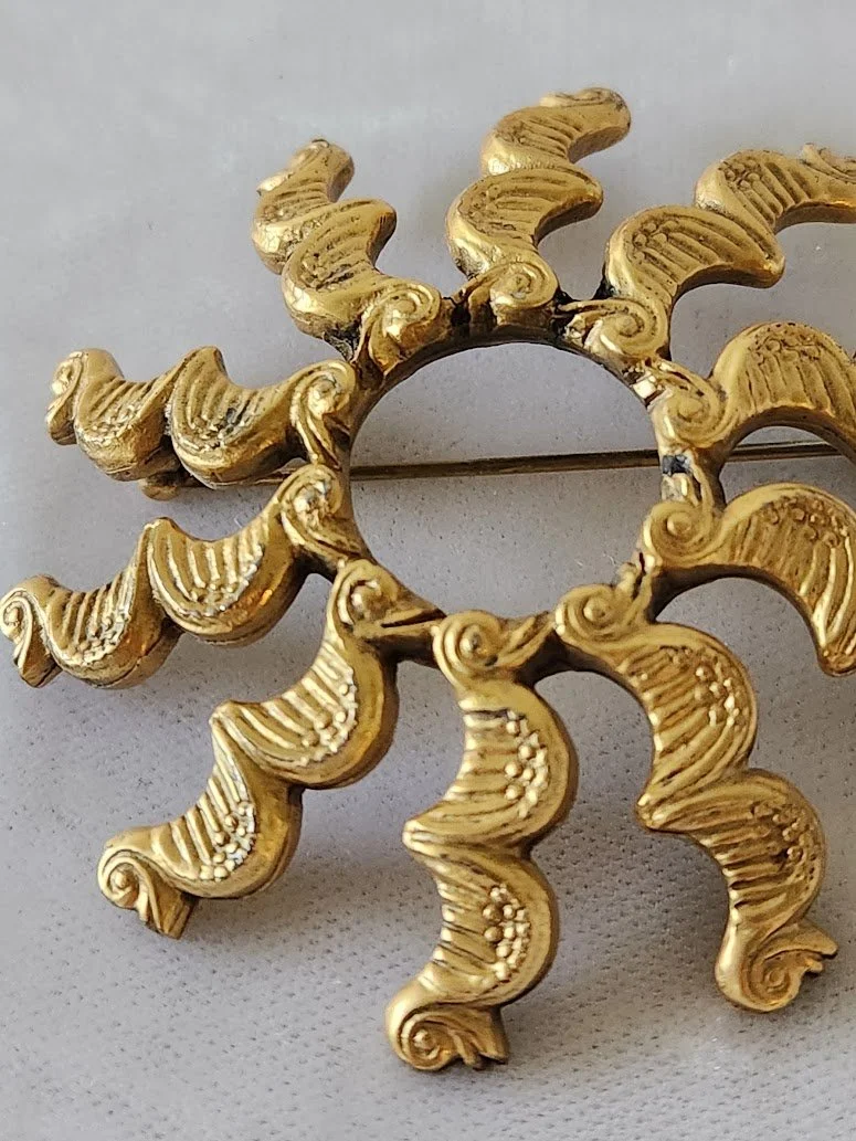 Alva Museum Replica Celtic Sun Brooch 5.jpg