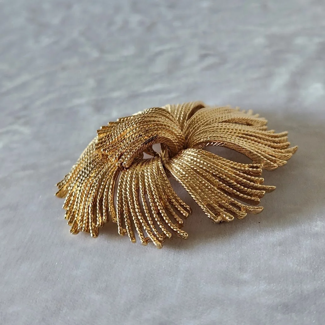 Monet Mop Brooch 4.jpg