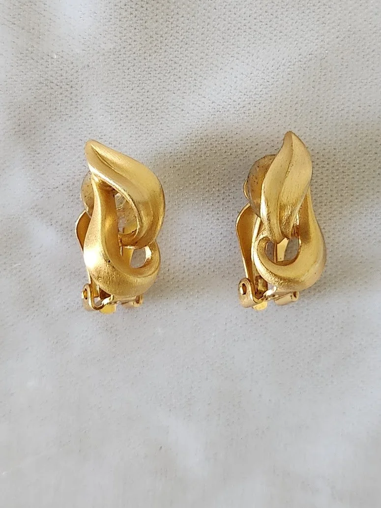 Anne Klein Flame Earrings 7.jpg