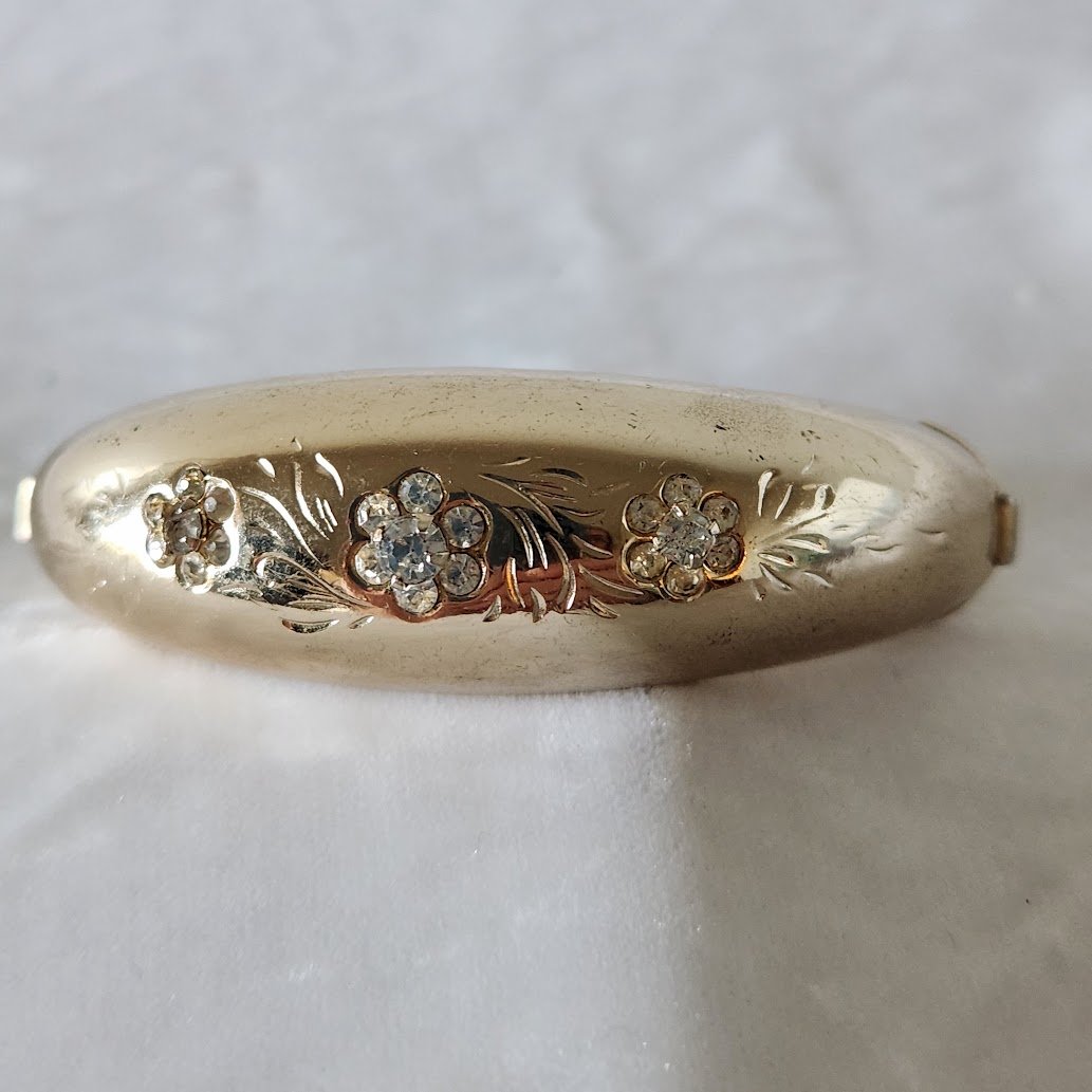 Coro Hinged Cuff w Rhinestones 9.jpg