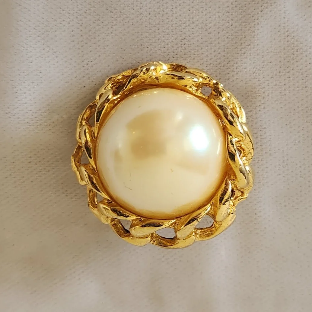 Big Pearl Earrings 2.jpg