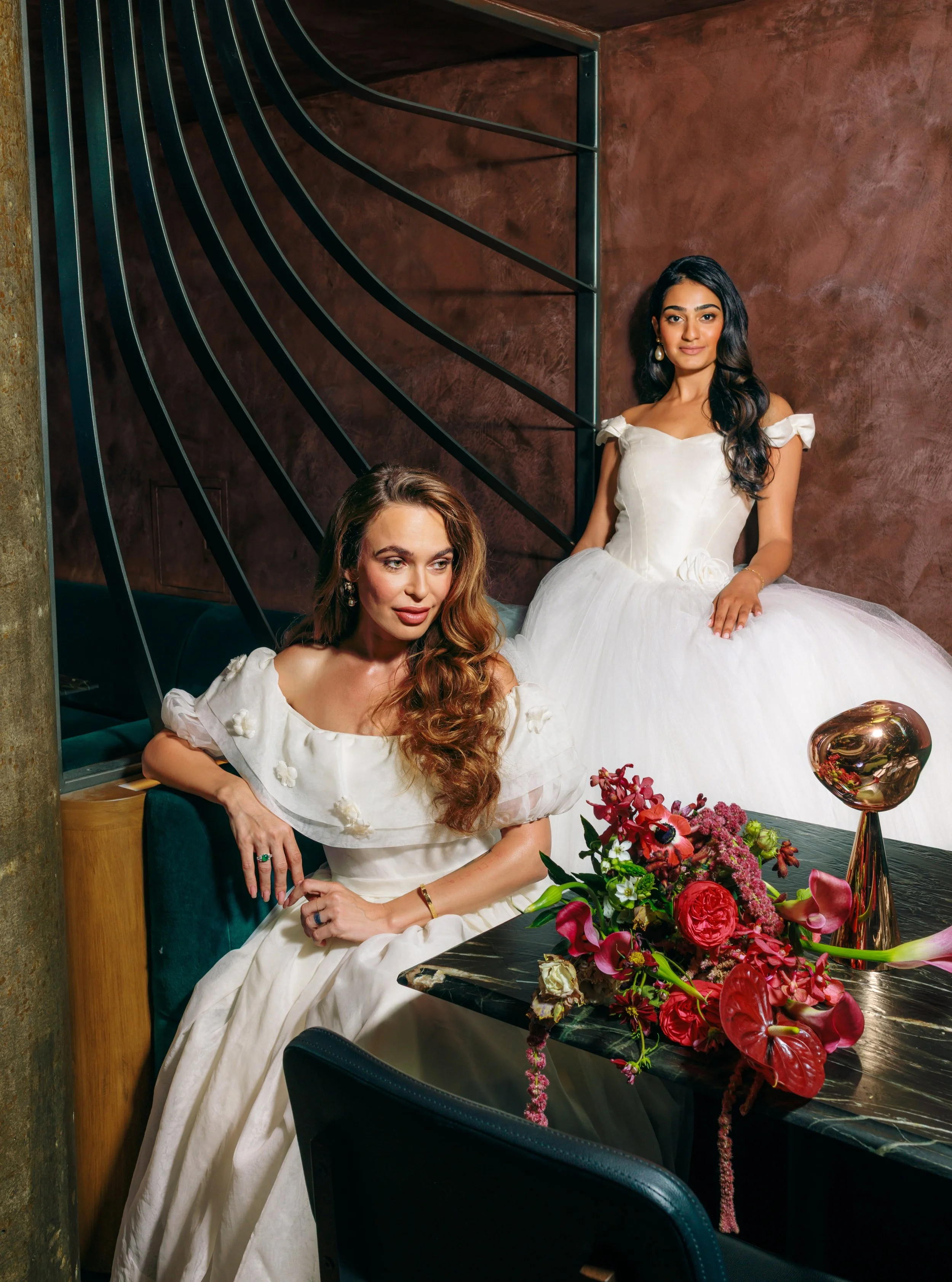 In celebration of New York Bridal Fashion Week, here is a little editorial I photographed.

With:

Planner - @tiffanyongg of @tiffanyyongevents
Vintage Bridal Atelier - @maybellenyc.vintagebridal
Venue - @meiliwilliamsburg
Florals - @luxlufevents
Mak