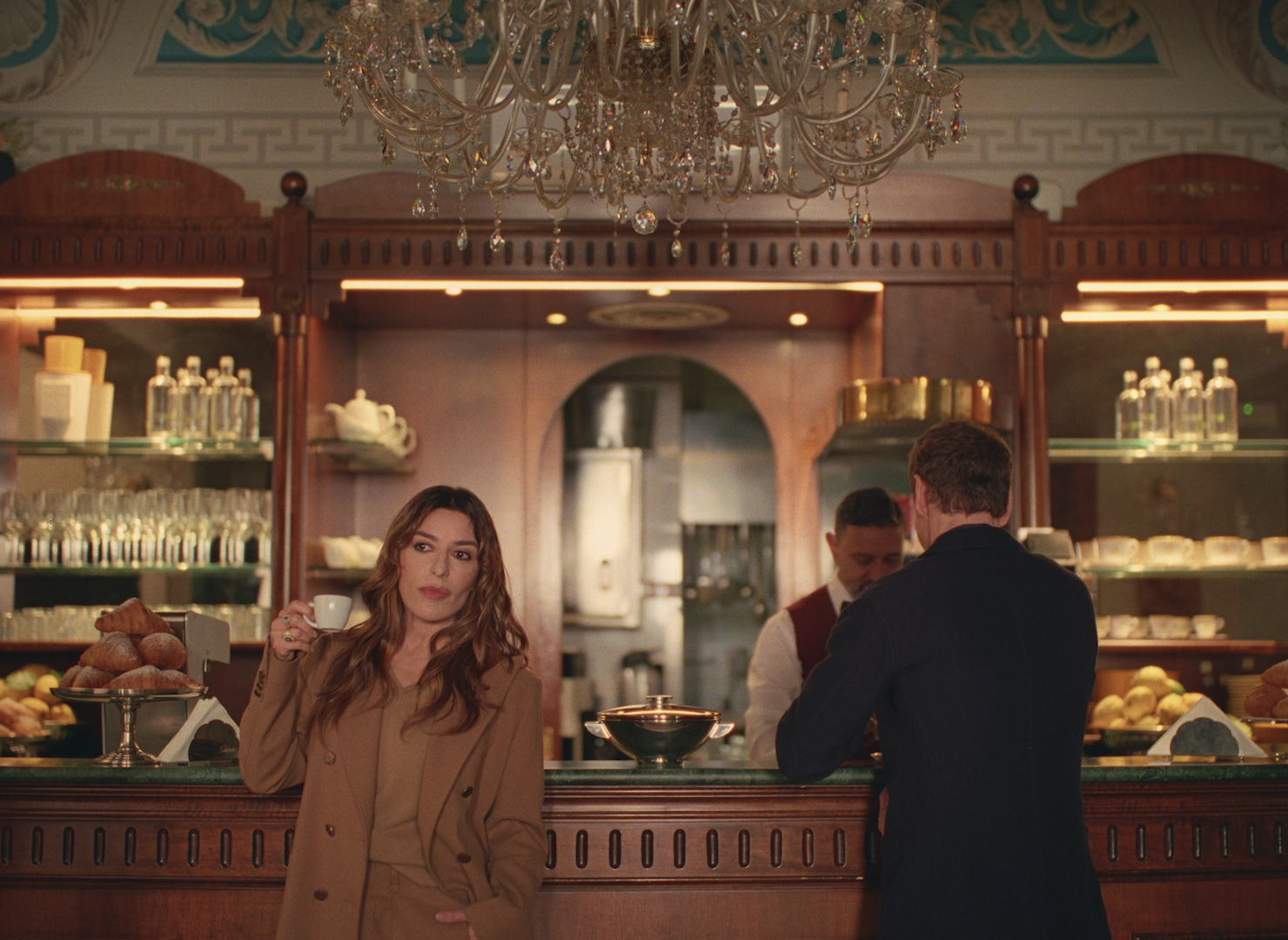 Sequence 01.00_01_39_14.Still017.png