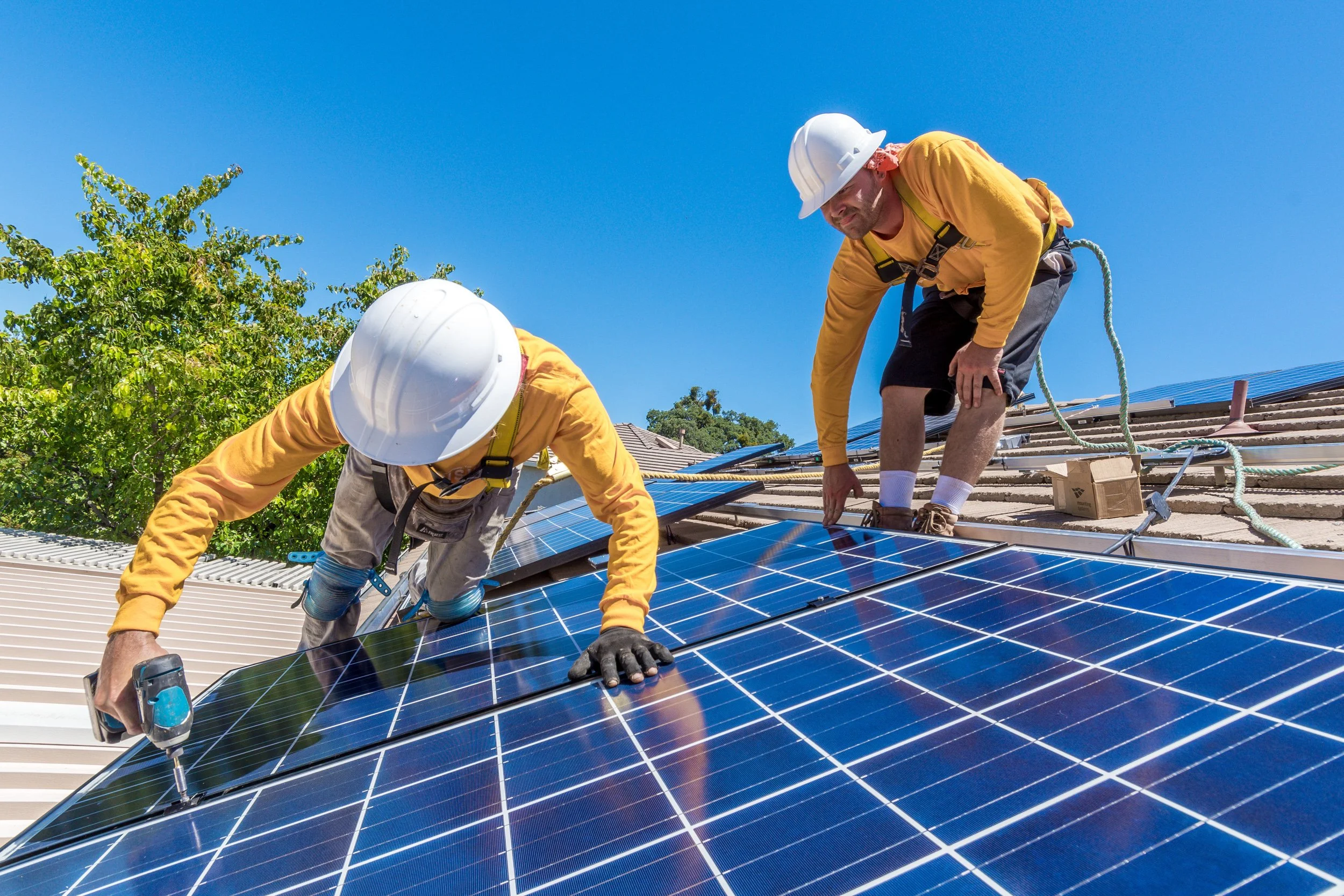 Commercial-solar-installation-marketing.jpg