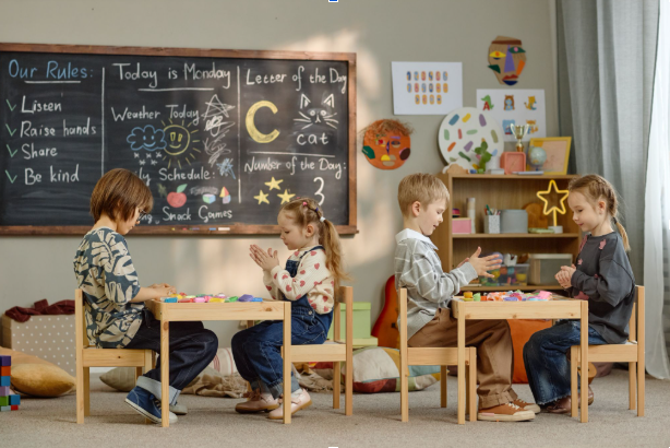 Why Montessori Preschool Classrooms Emphasize Hands-On Learning