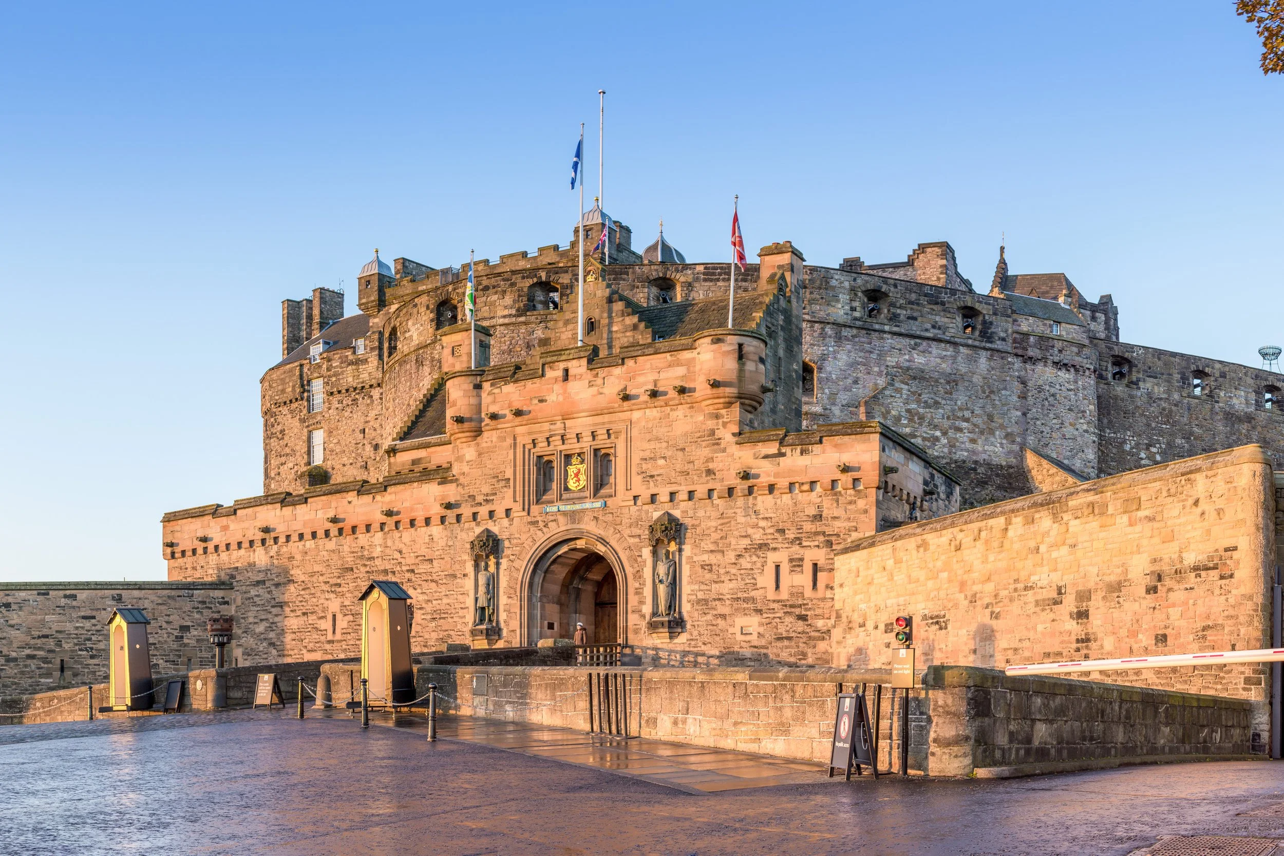 Edinburgh, Scotland 3.jpg