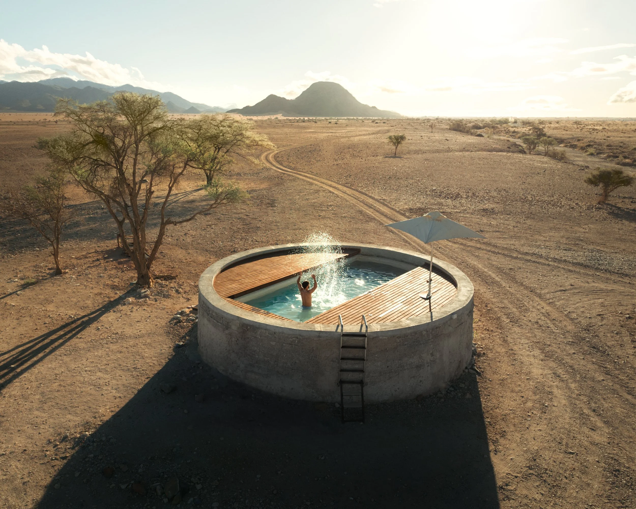 Sossus x Paris 1.jpg