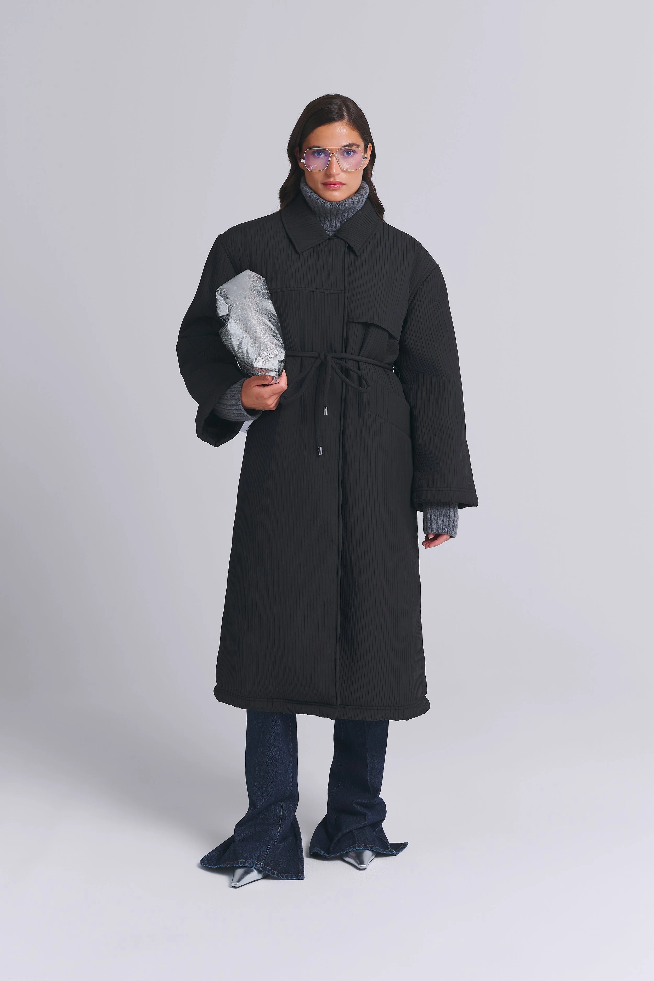 RIBBED LONG PUFFER COAT WITH DETACHABLE SHOULDER PADS /