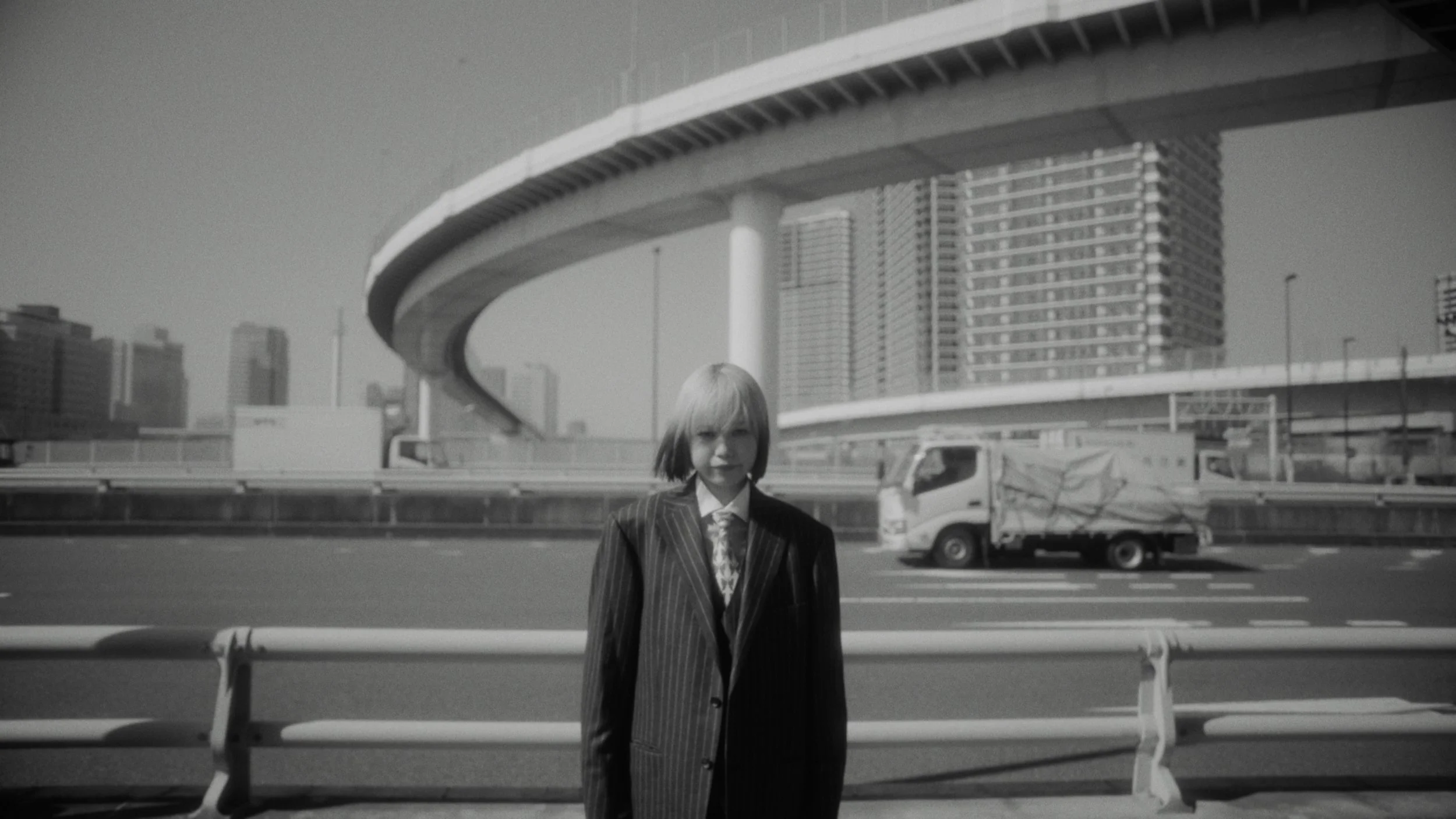 0403_sekai_B_4k.00_04_02_13.静止画036.jpg