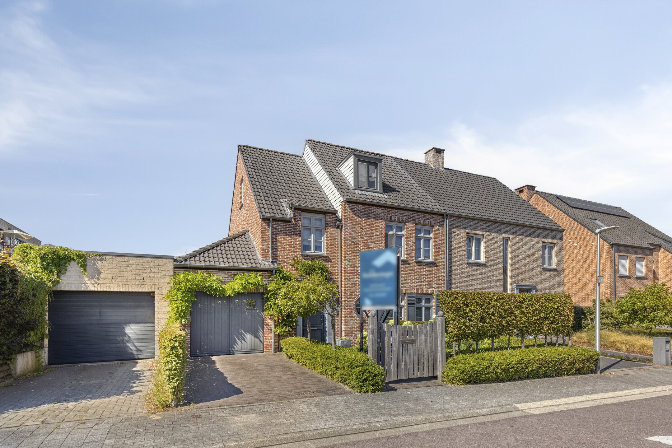 Te koop, Boechout