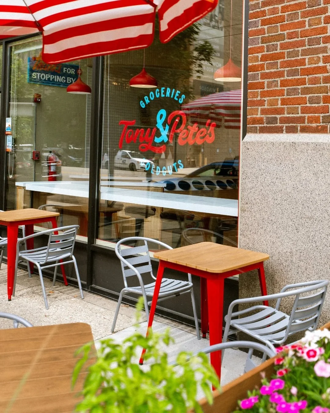 πΈ: AS SEEN AT THE SANDWICH SHOP
SATURDAYS AT TONY & PETE’S ARE A MUST. 
COME HANG WITH YOUR SANDWICH-Y FRIENDS ππ»π₯β€οΈ