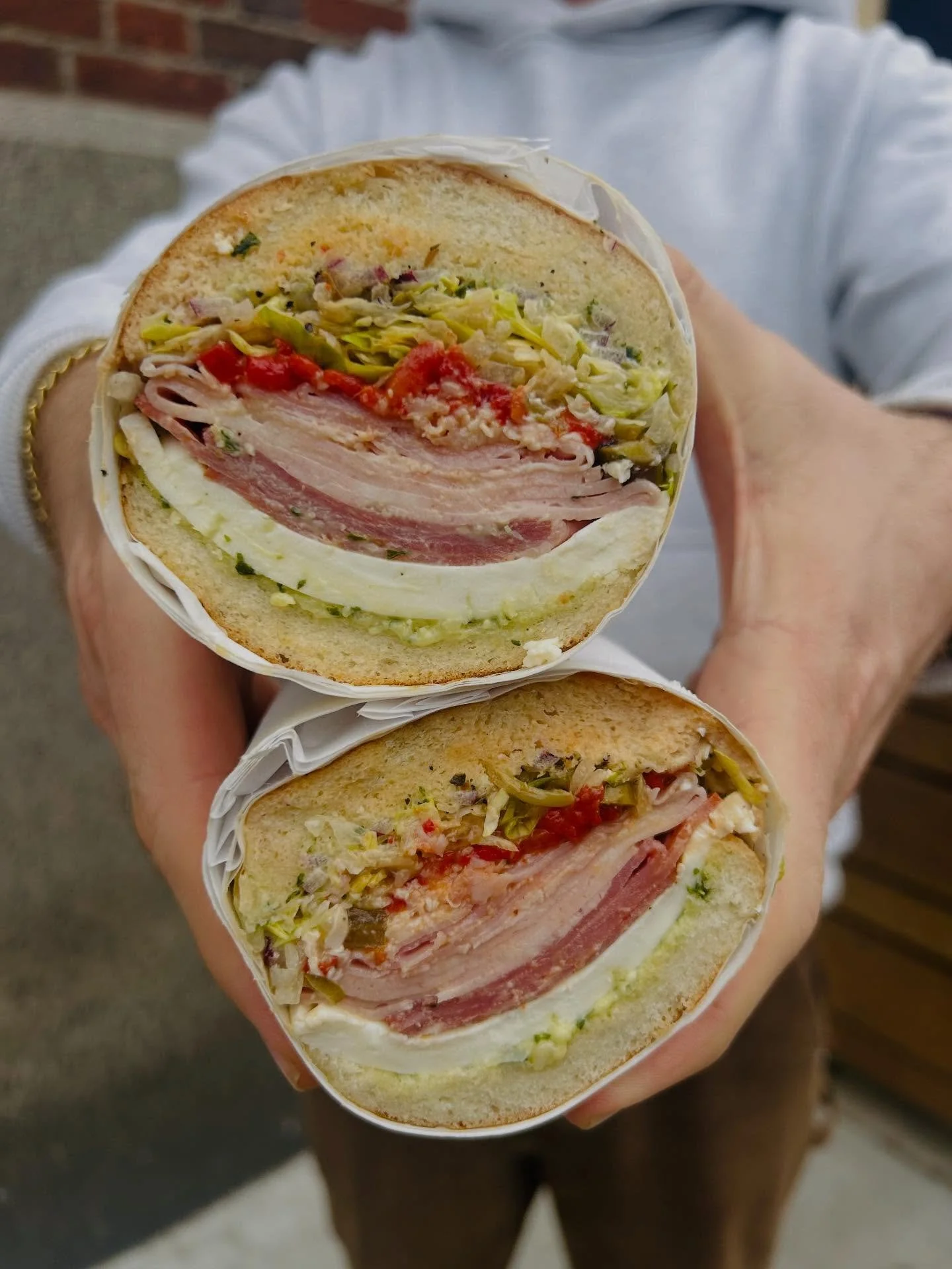 IT&rsquo;S COLD OUTSIDE, BETTER LAYER UP!

ITALIAN SANDWICH #2

Hot capicola, mortadella, prosciutto cotto, mozzarella, pesto aioli, giardiniera, roasted red peppers, shredduce, red onion, house vinaigrette 

Running a super classic Italian deli sand