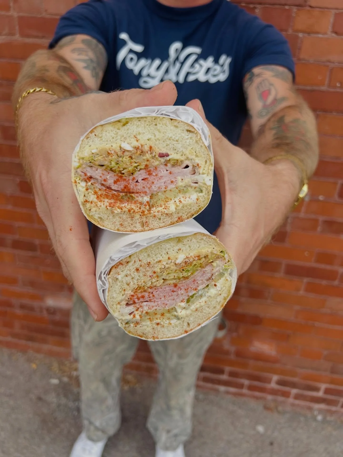 WEEKDAY SPECIAL IS HERE AND IT IS 1. SEASONALLY APPROPRIATE AND 2. REALLY DELICIOUS 

HAM SANDWICH #2

Smoked country ham, house made egg salad, dill pickles, shredduce, calabrian honey, smoked paprika.

Smoked ham + egg salad is an ELITE combo.

Ava