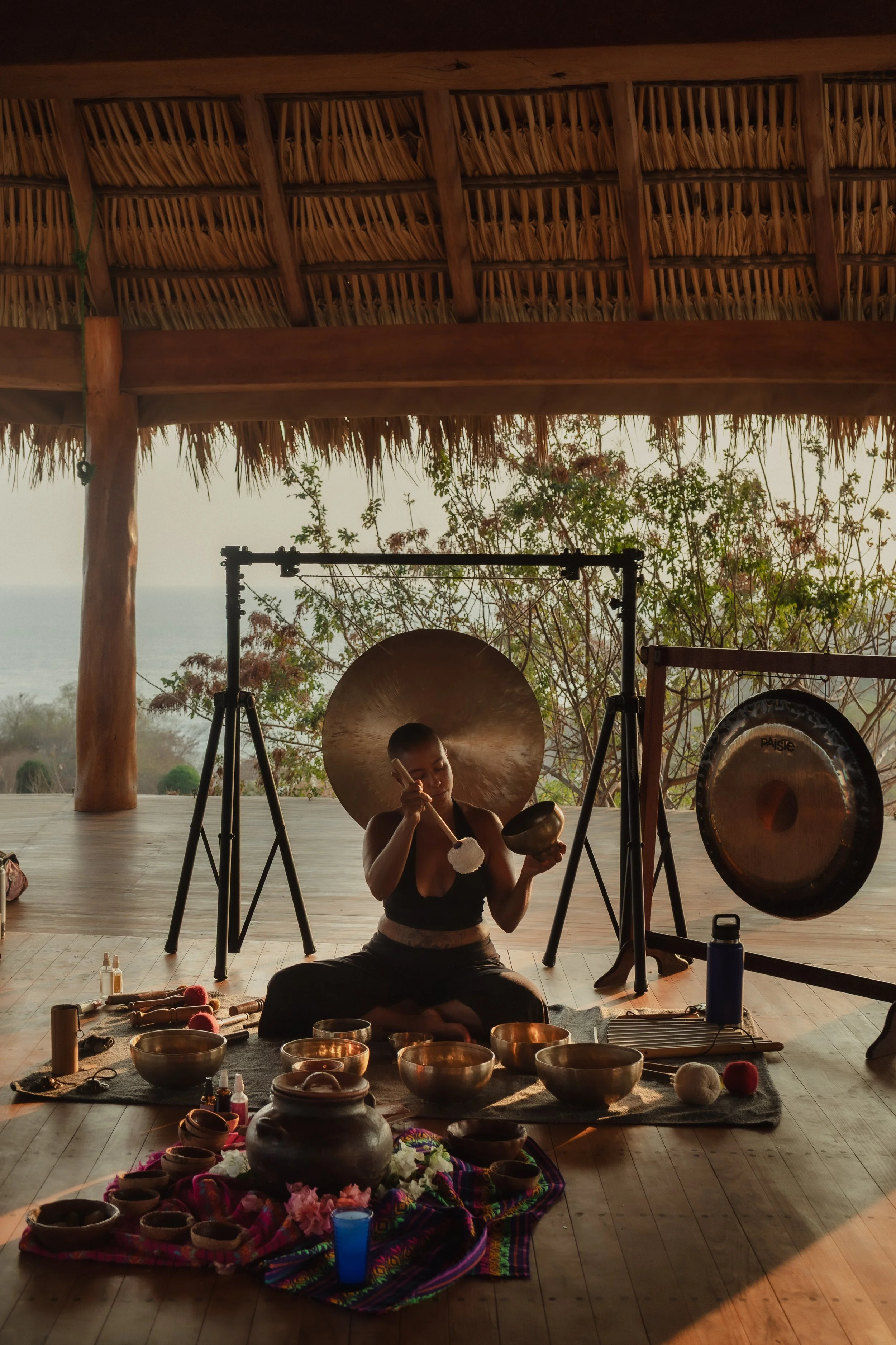 Sound bath & cacao ceremony.
Photo Ahang Bashi