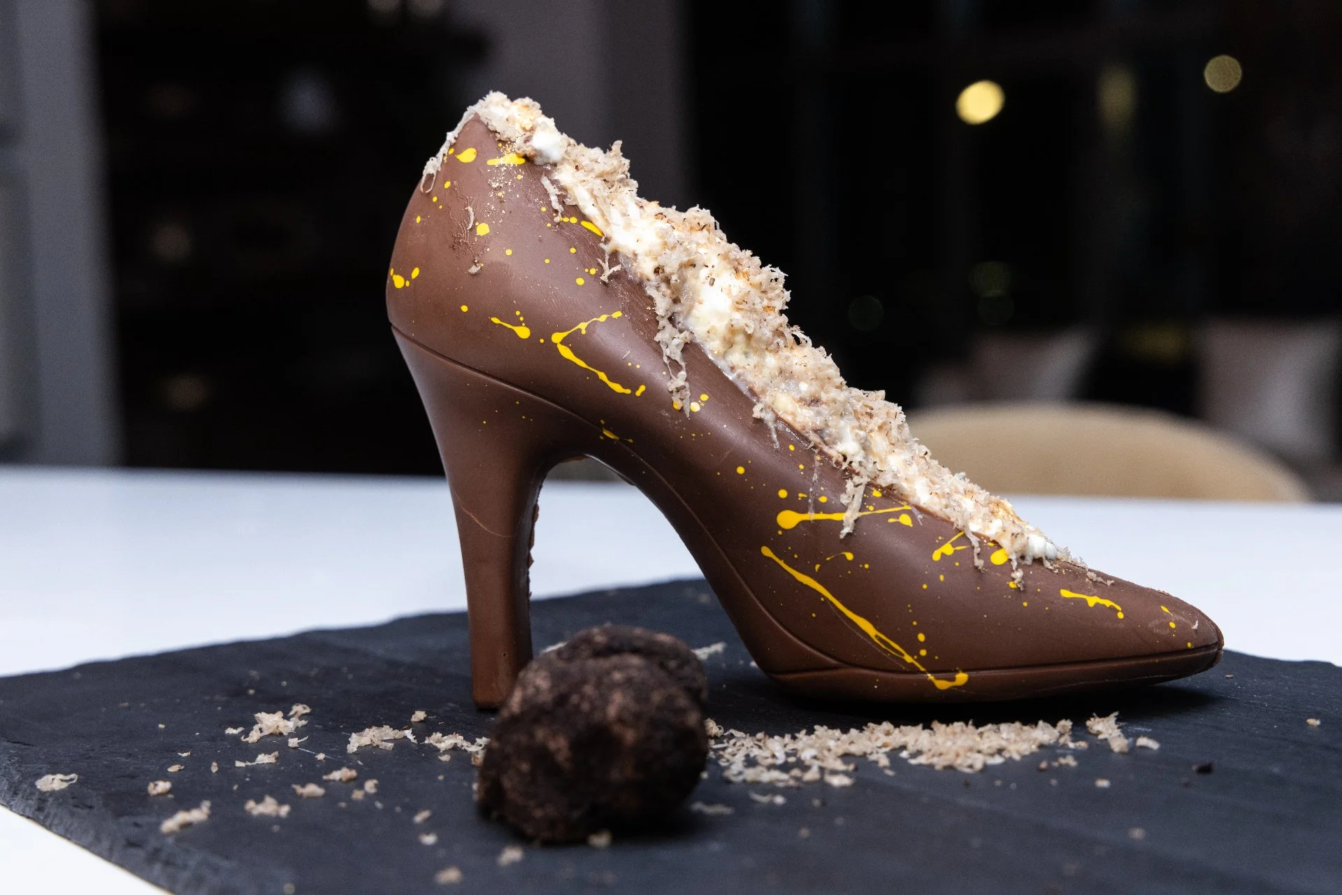 dish-chocolate-shoe-DpANnJqA.jpg