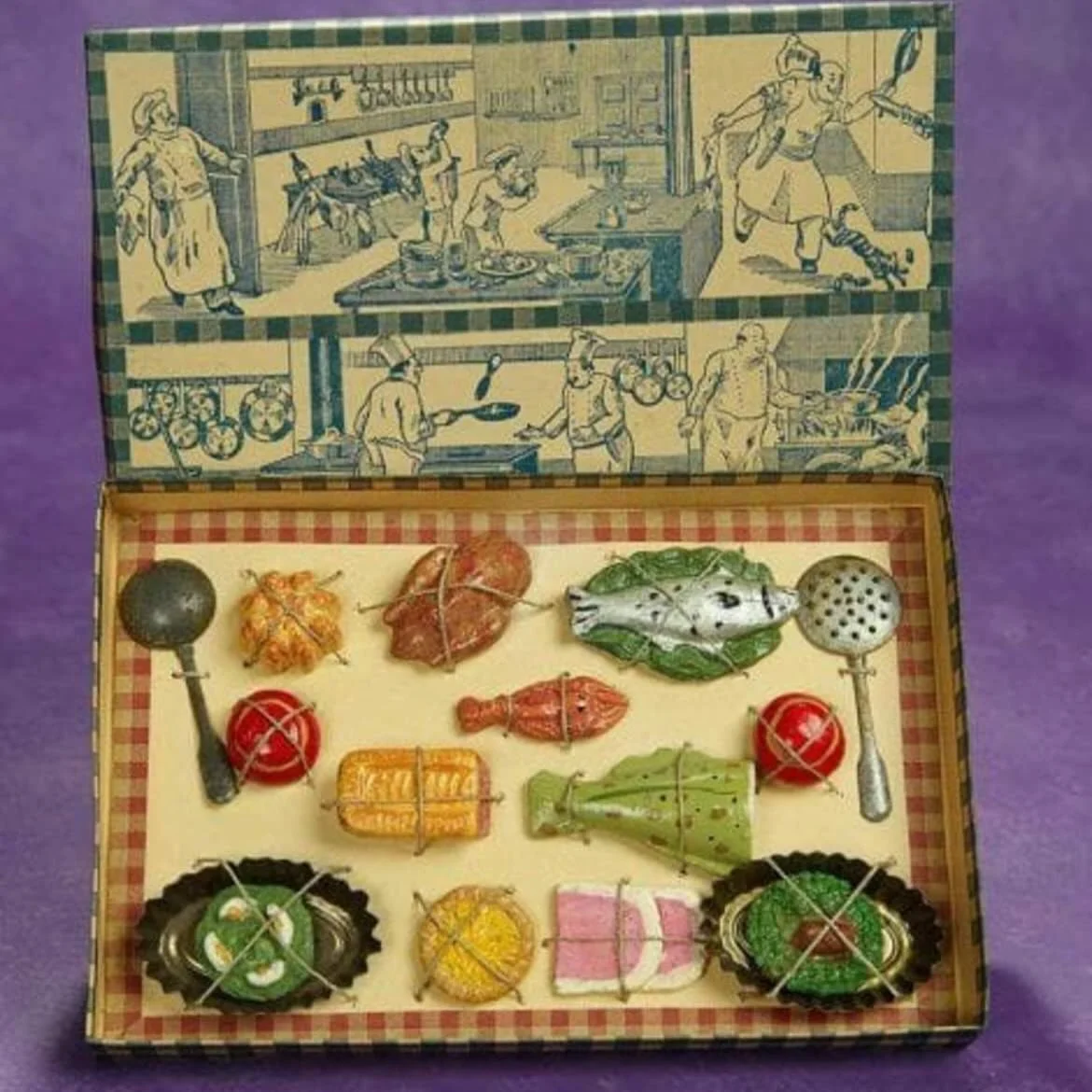 How amazing is this? 😍Toy food from 1890 France 🍗🐟🫛🥚

#foodhistory #history #vintagekitchen #kitchenalia