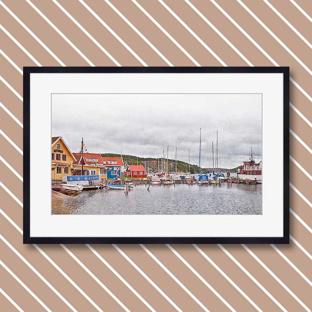 title: a rainy day in lysekil harbor