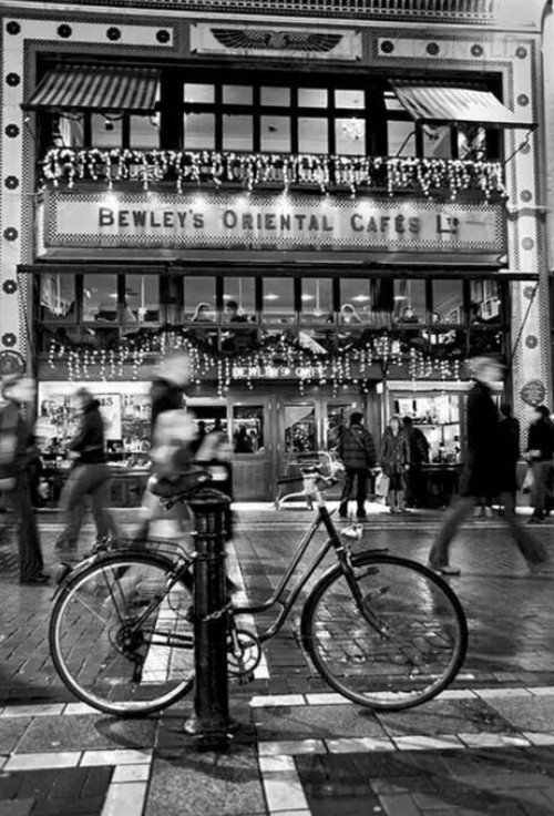 bewleys bike .jpg