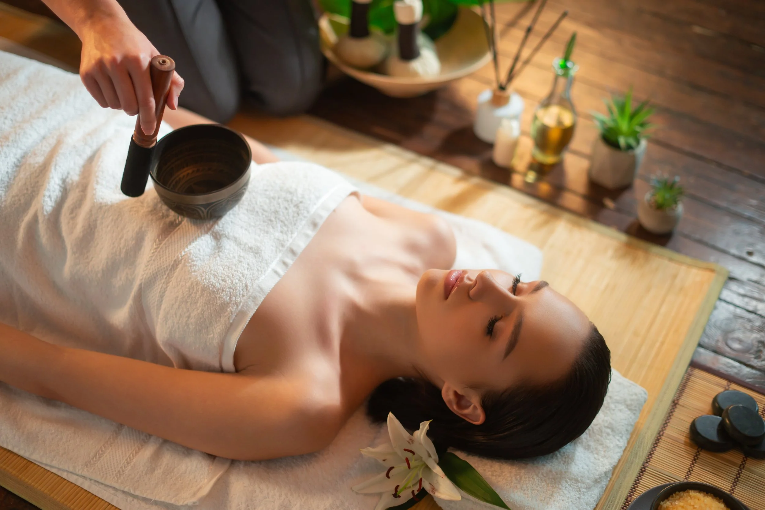 What is a Sound Bath? Explore the benefits and what to expect from it