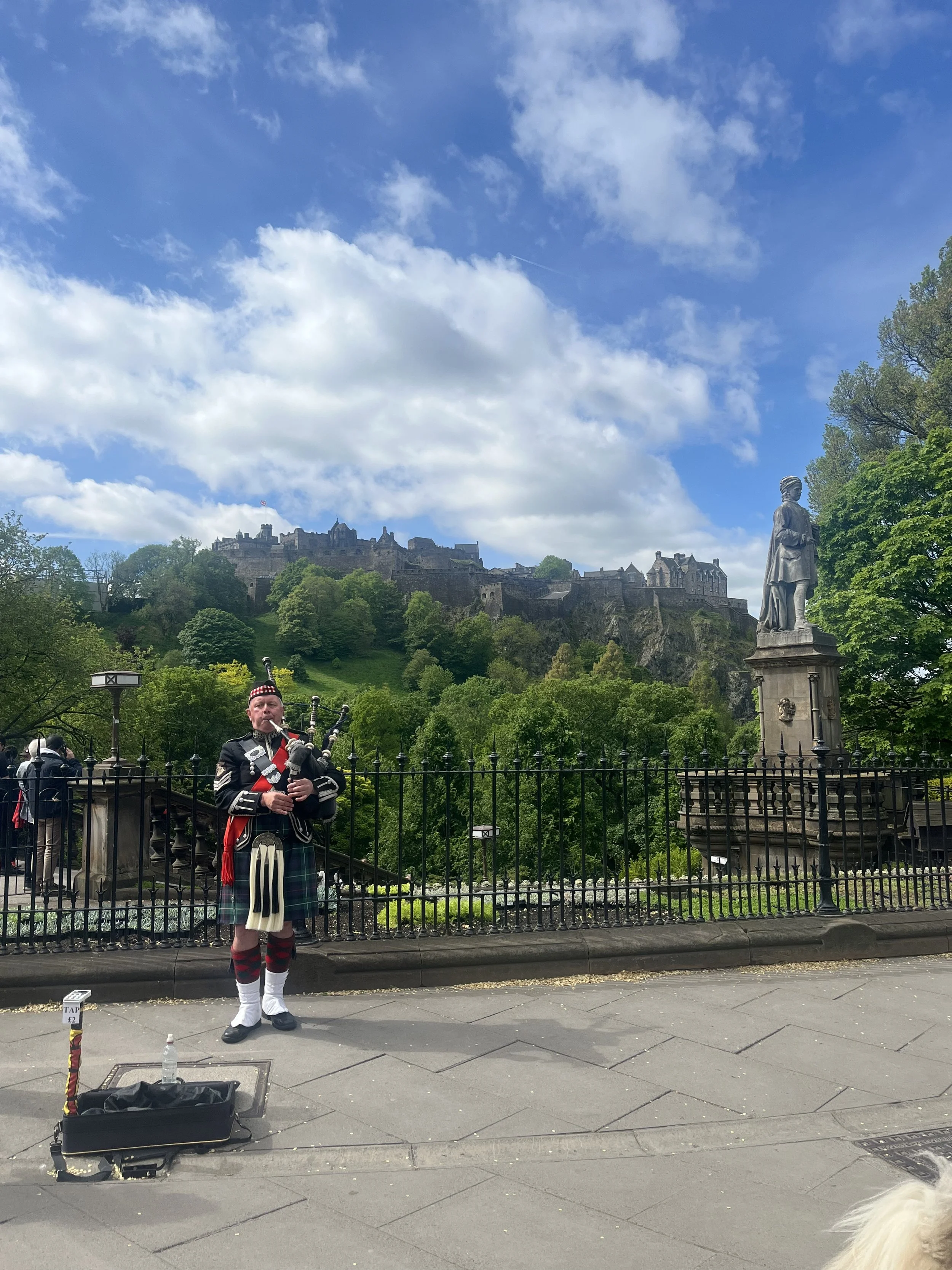 Tartan Army Marketing Opportunity_Bagpipes in Edinburgh