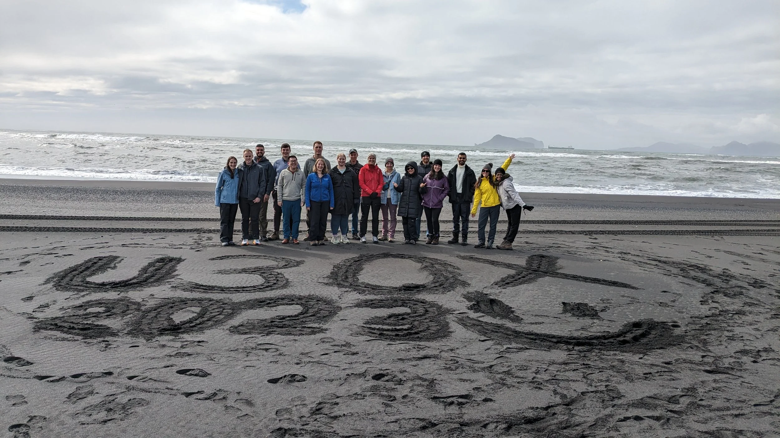 Small group travel with Under30Experiences in Iceland
