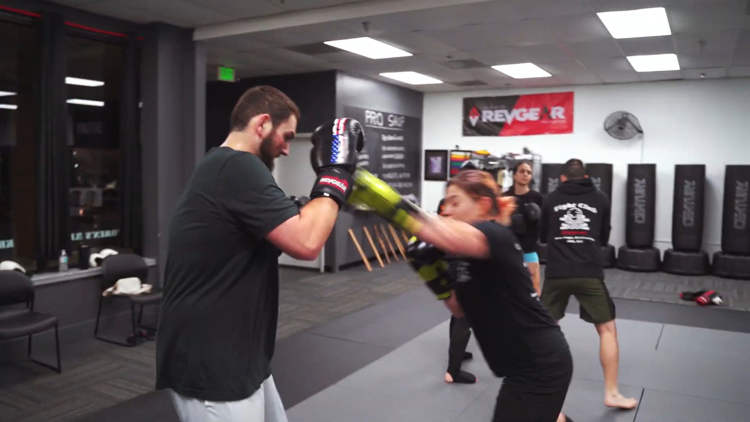 kickboxing-class-fight-club-fitness-birmingham-alabama-8.jpg