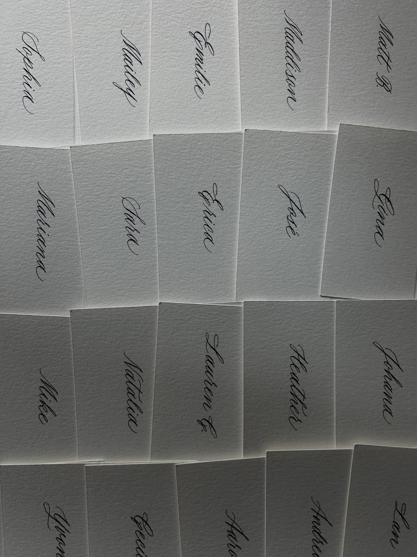 ✍🏾 Currently dreaming of dreamy calligraphy place cards 🤍✨

I&rsquo;ve been scrolling through photos of place cards I created for dinner parties and wedding receptions, and I can&rsquo;t wait for reopening day (just a few weeks away now)! This move