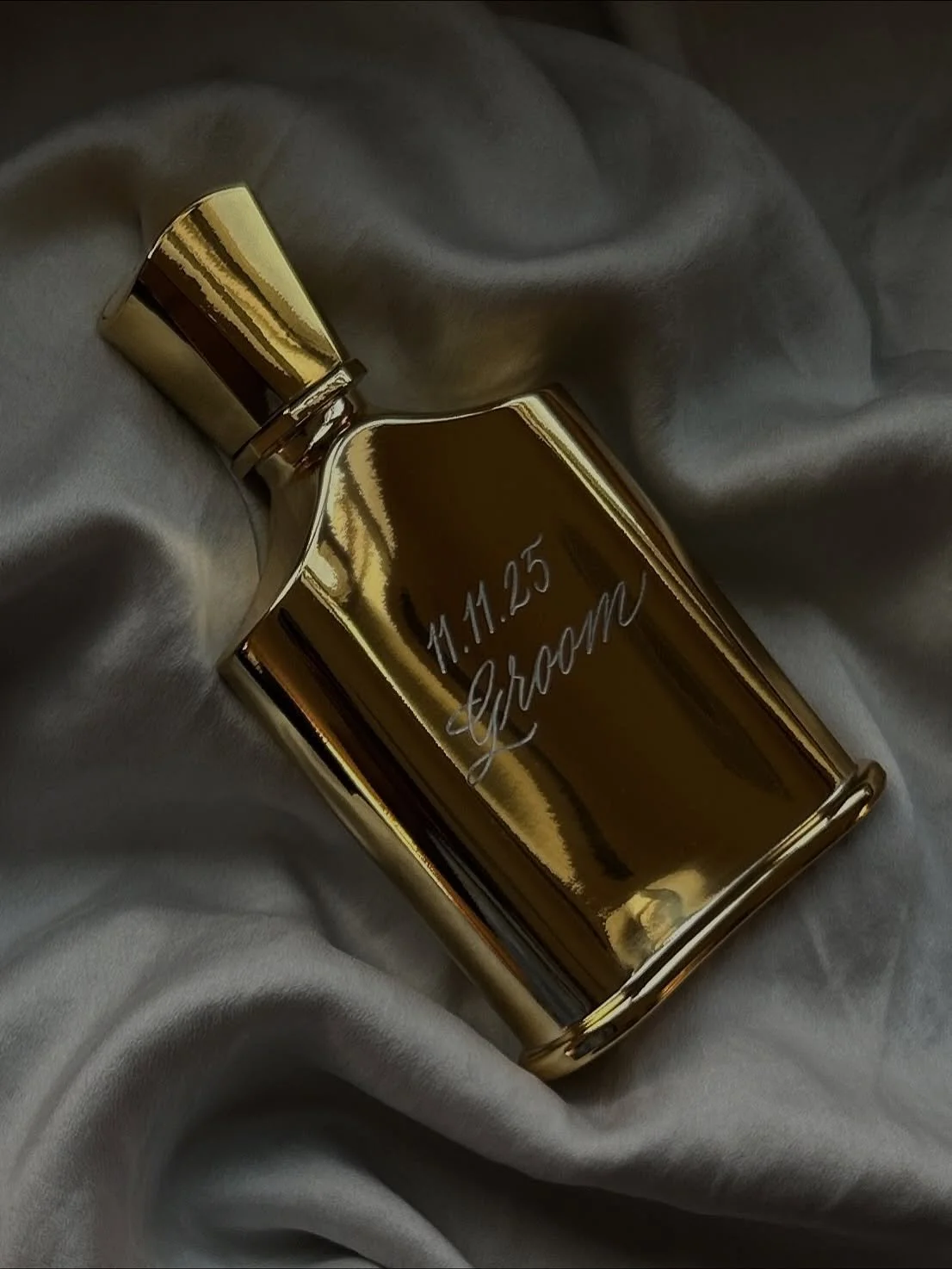 I literally gasped when I pulled this bottle of Creed Mill&eacute;sime Imp&eacute;rial out of its packaging! It is, without a doubt, one of the most uniquely stunning bottles I&rsquo;ve ever engraved. Even a year later (yes, this bride reached out a 