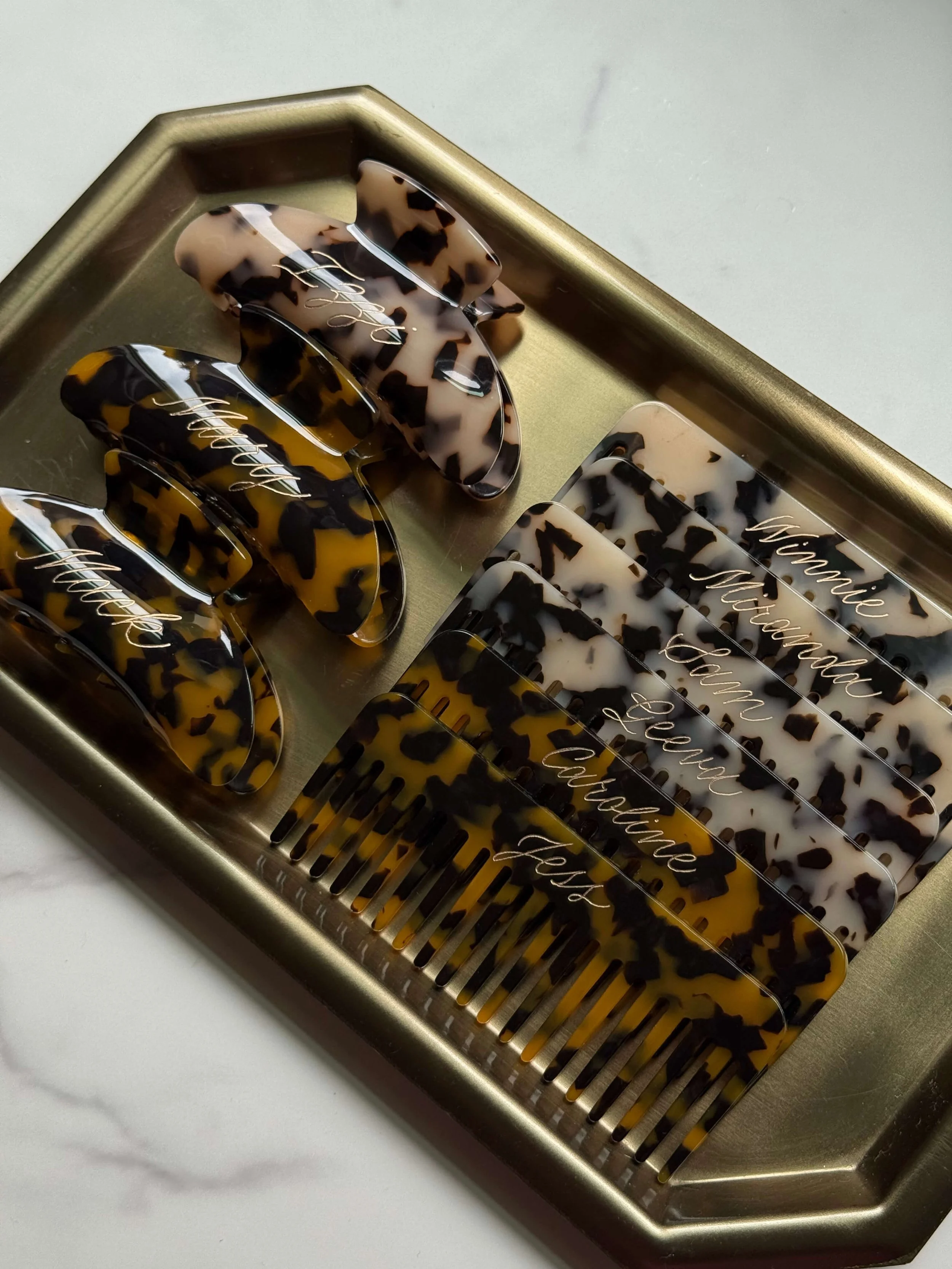 engraved-combs-and-clips-event-personalization.jpg