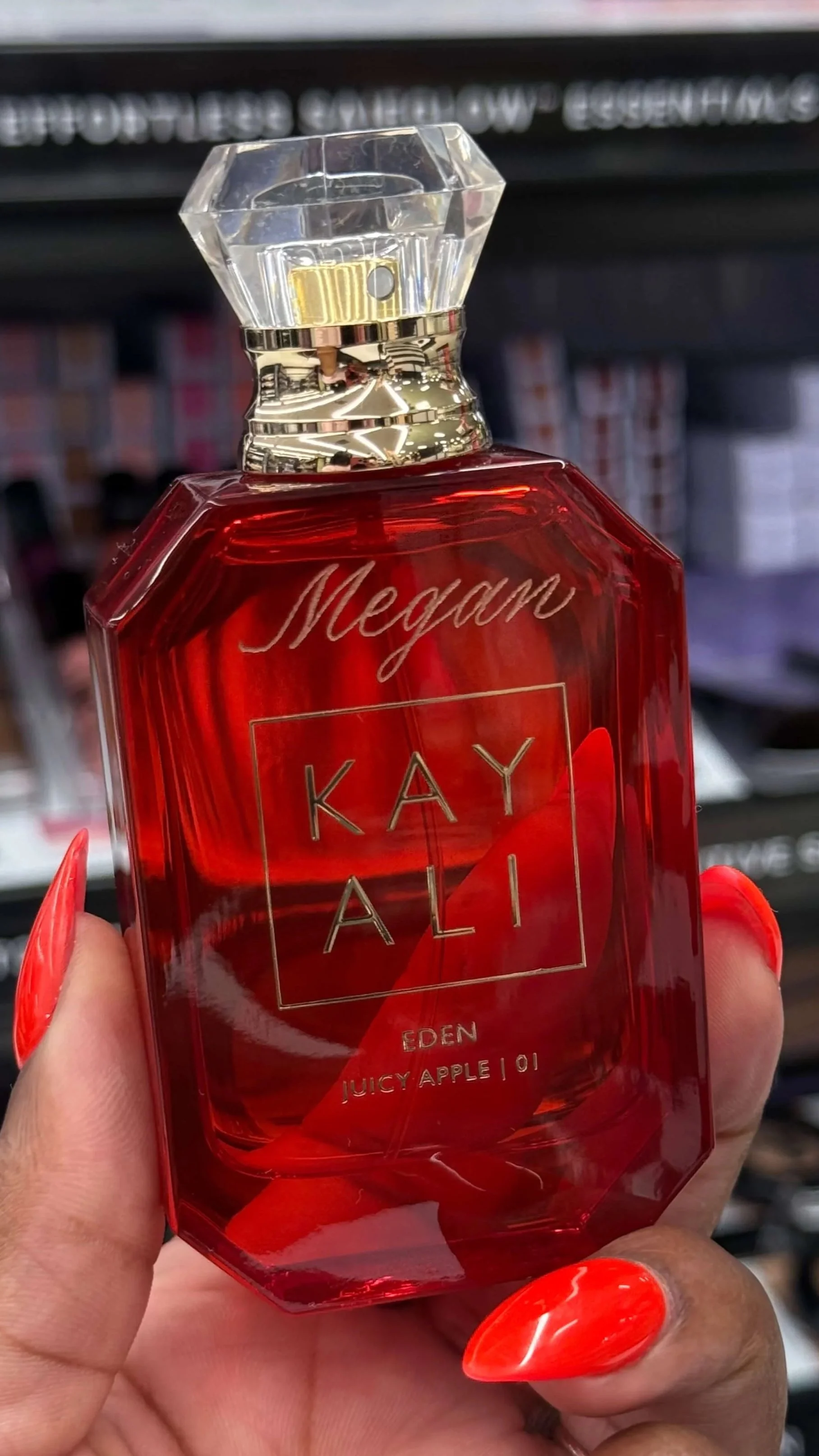 live-event-engraving-artist-heirloom-ink-studio-personalized-kayali-perfume-bottle.jpg