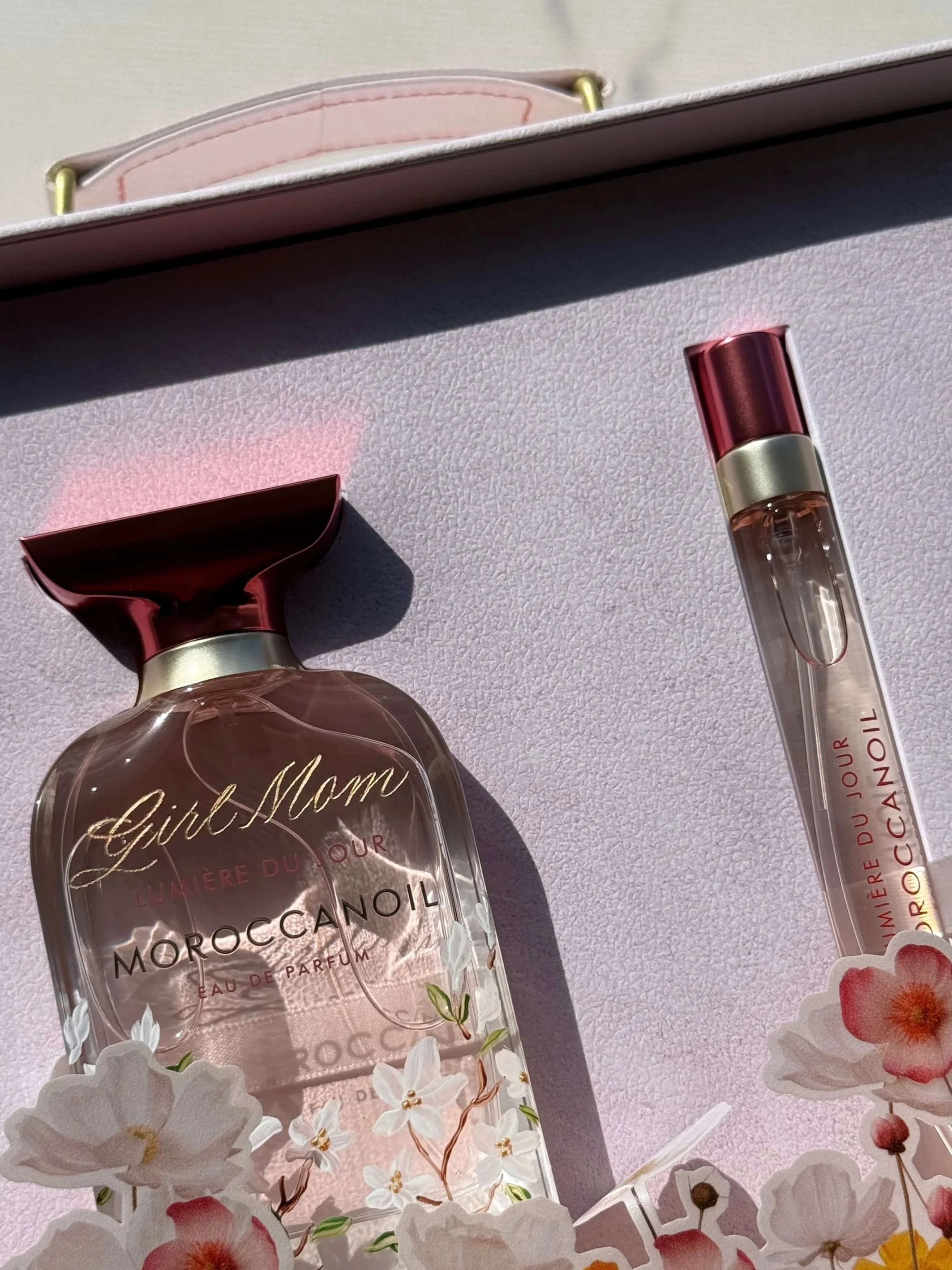 Hand-engraved and hand-painted perfume bottle, customized for fragrance launch and brand UGC campaign. 