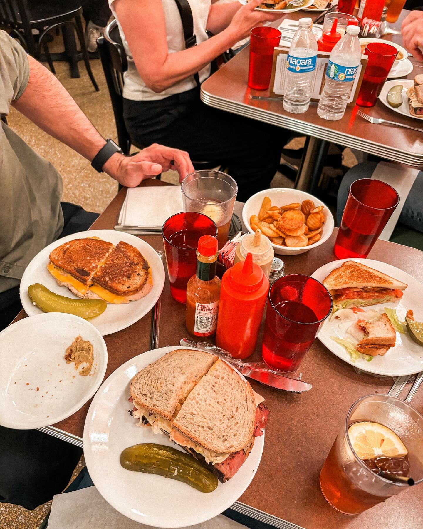 Slow silent nod kind of pastrami. 2/2 @sandplunch 👌

#pastrami #sandwich #newyork #sandp #diner