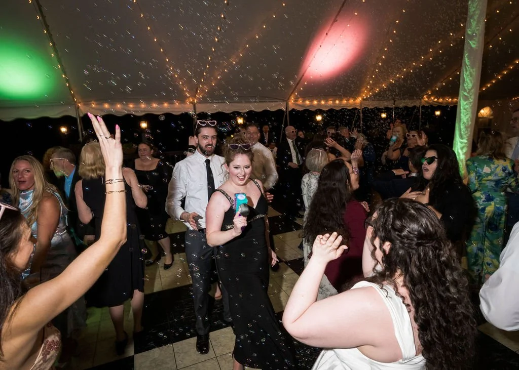 Samantha &amp; Ben’s Fern Hill Barn Wedding with DJ Sam