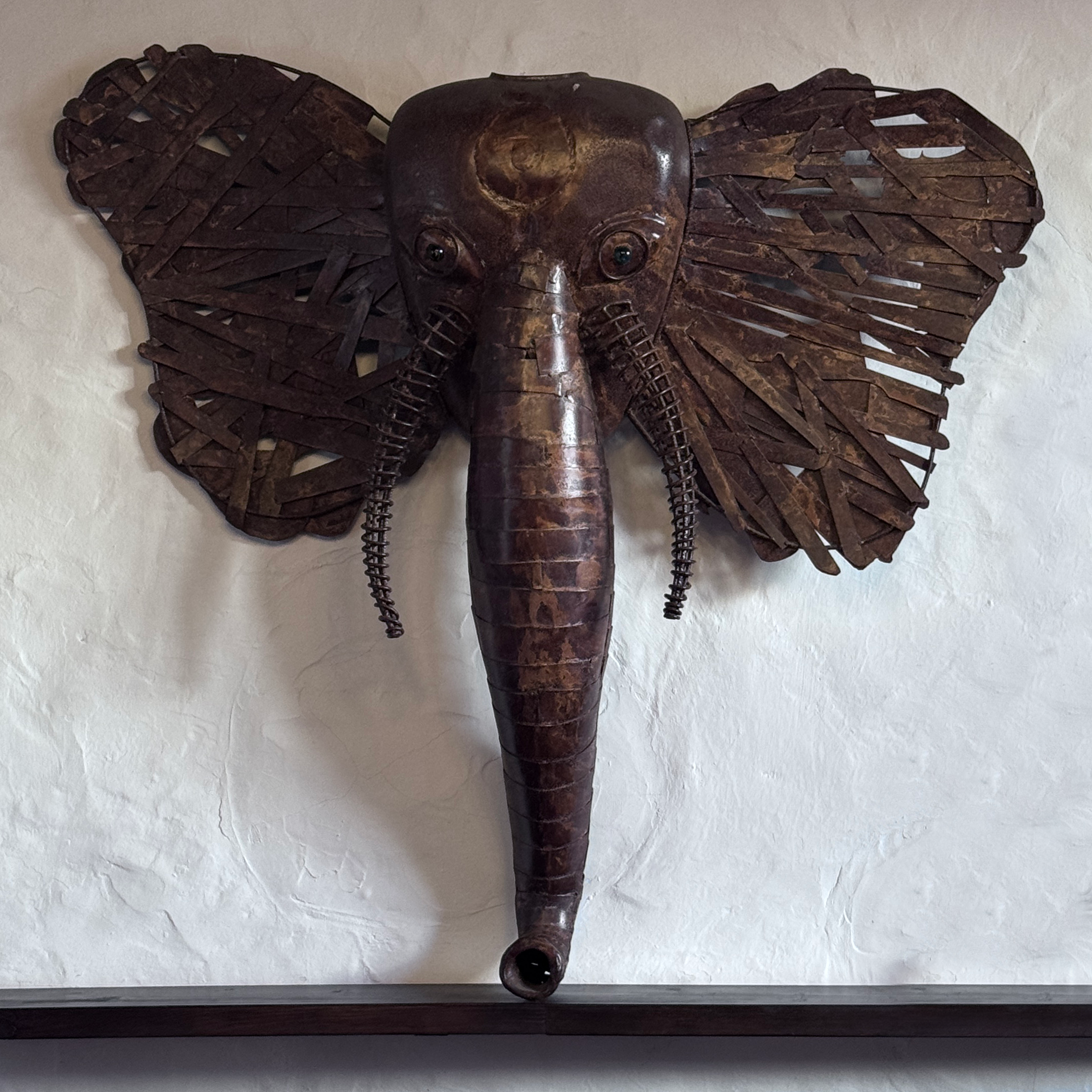 Elefante de hierro. Bonilla