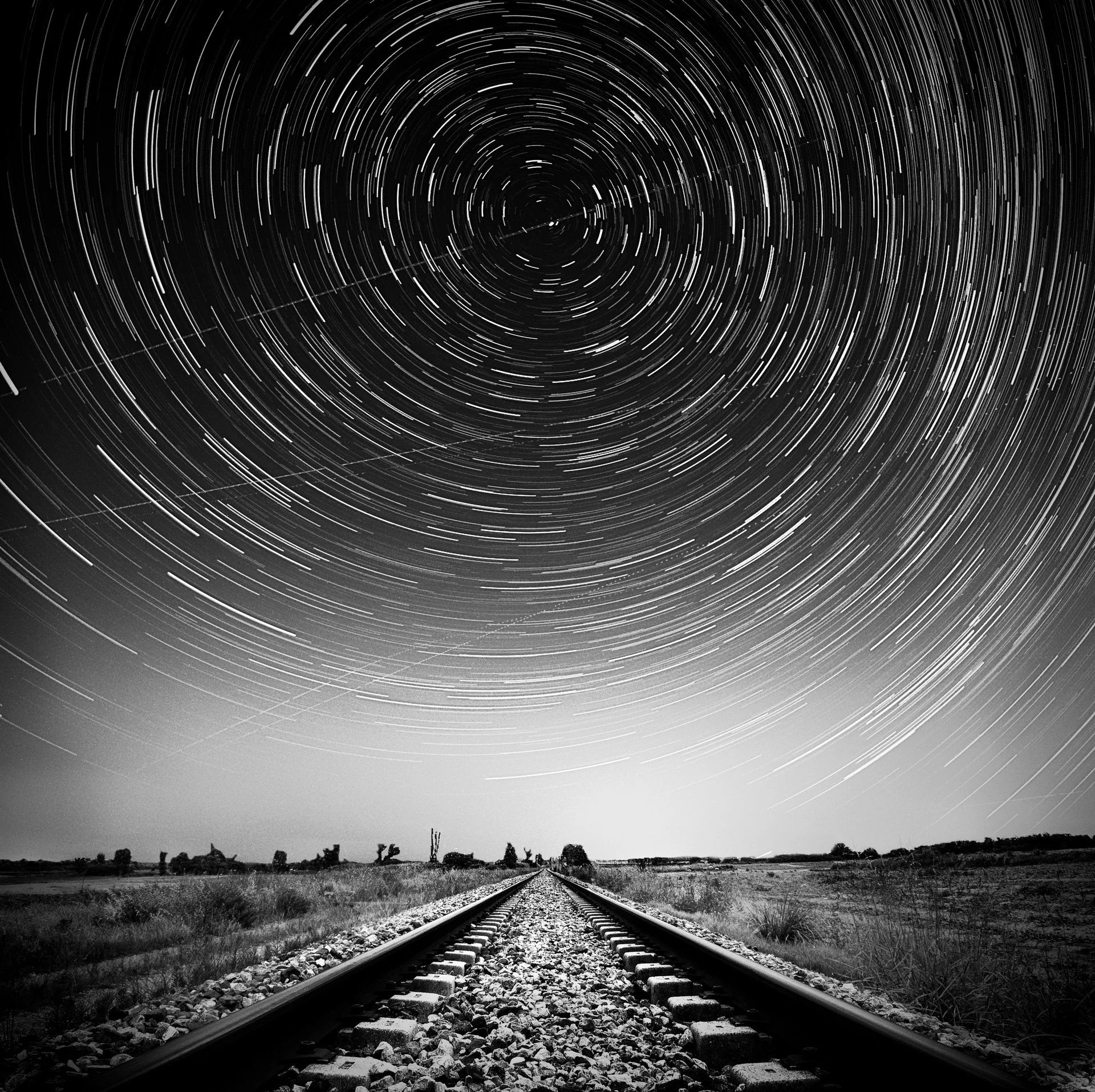 StarStaX_DSC_8864-DSC_8963_gap_filling-101 small.jpg