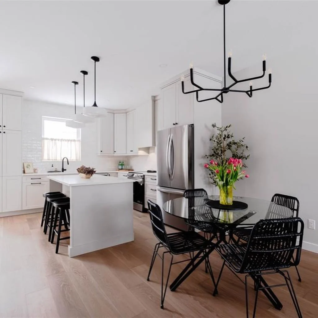 This brand new custom built home by @trademarkhomes offers the perfect blend of timeless design, quality finishes, &amp; an open concept layout in one of Regina&rsquo;s most loved neighbourhoods 🤍

🏡 OPEN HOUSE: Saturday 11&ndash;1

Details: 
- 3 b