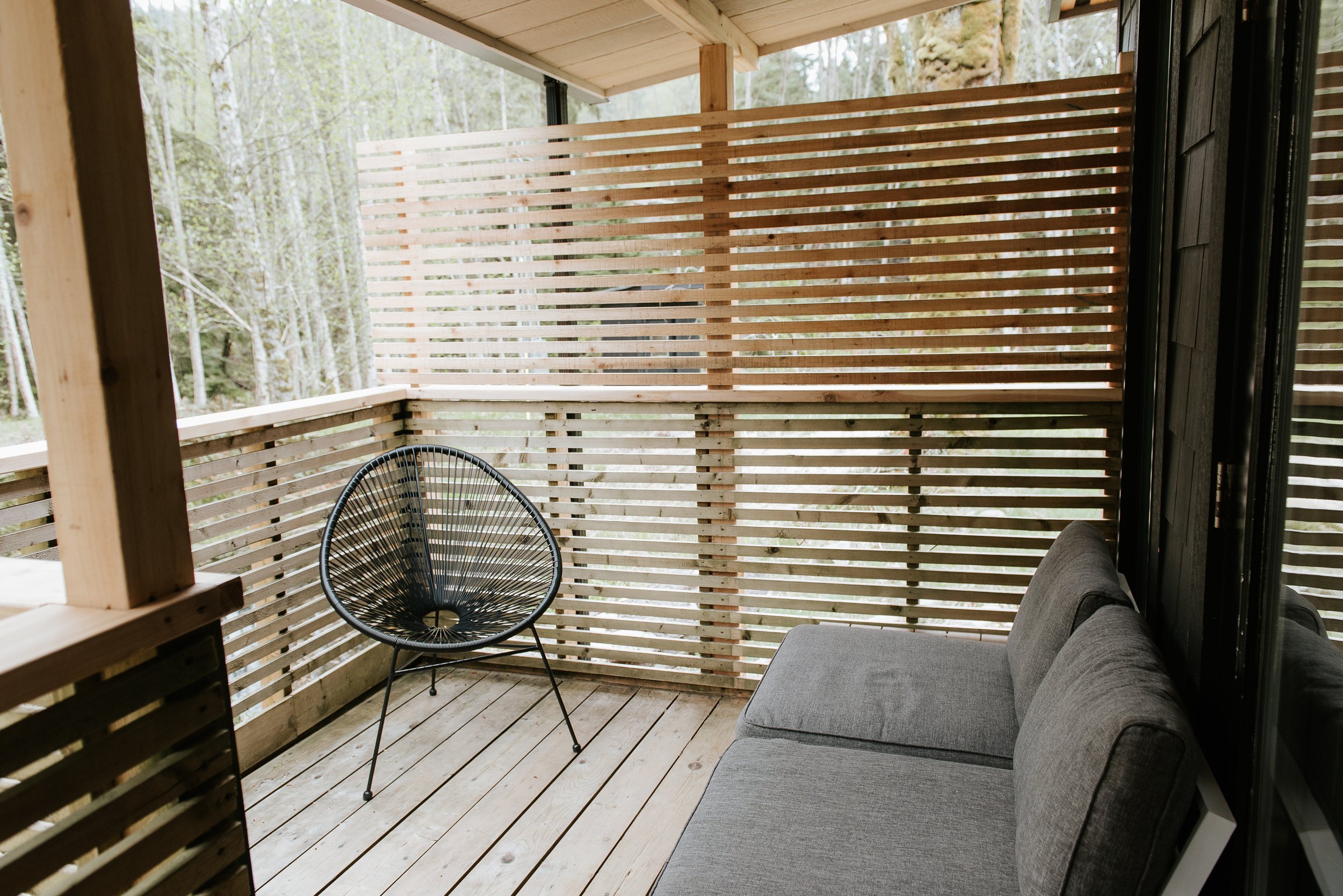 Nectar+Yoga+Moonstone+Cottage+Deck+Vancouver+British+Columbia+Canada+05_2023+@RobinBonnerPhotography.jpg