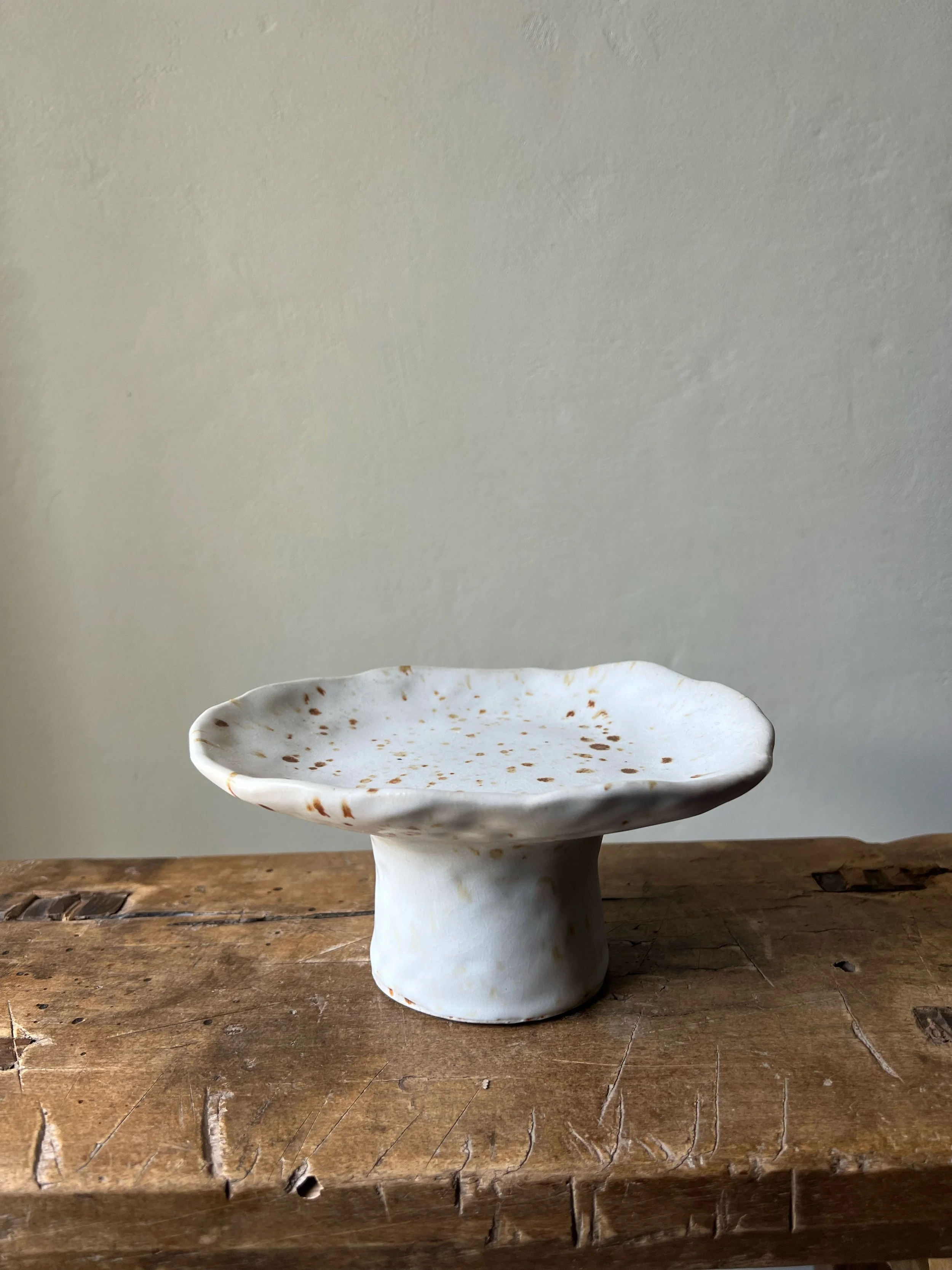 Pedestal Soap Dish