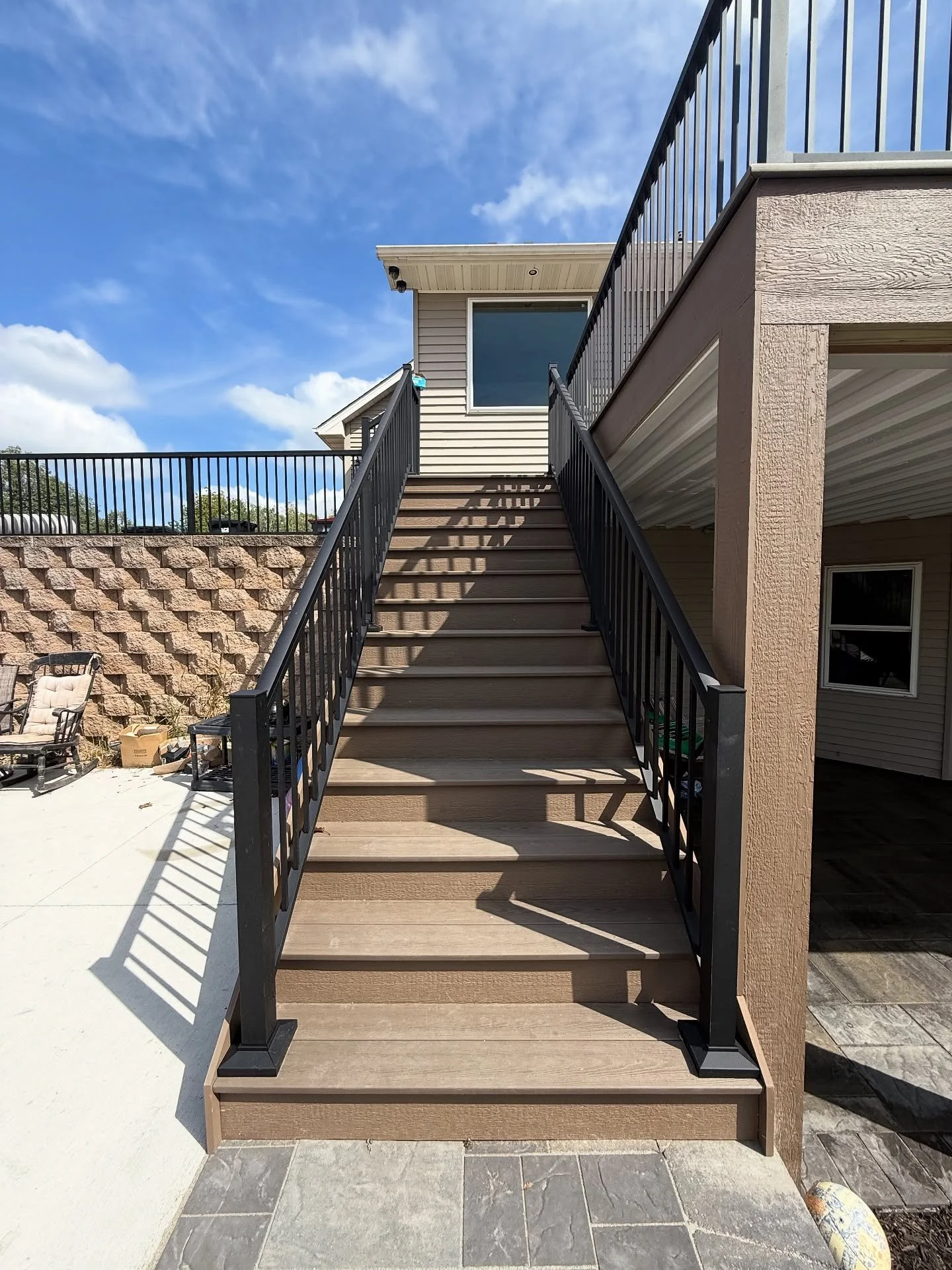 The pool might be closed up for the season, but your deck is still calling your name 🔥

Decking: @deckorators Sandbar Brown
Railing: @mvainc STAR Aluminum
Featuring: Dryspace Under Deck Water Drainage by @timbertech 

Are you ready to fall in love w
