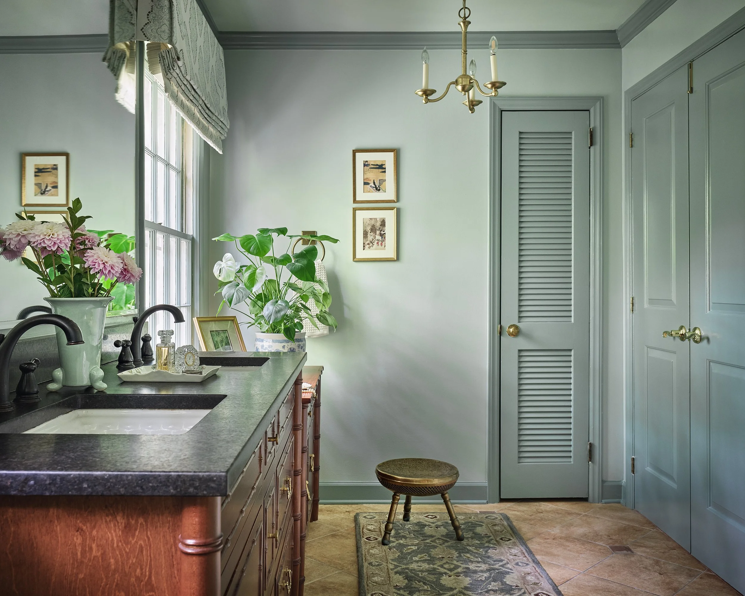 cha251010_048 v2.jpg