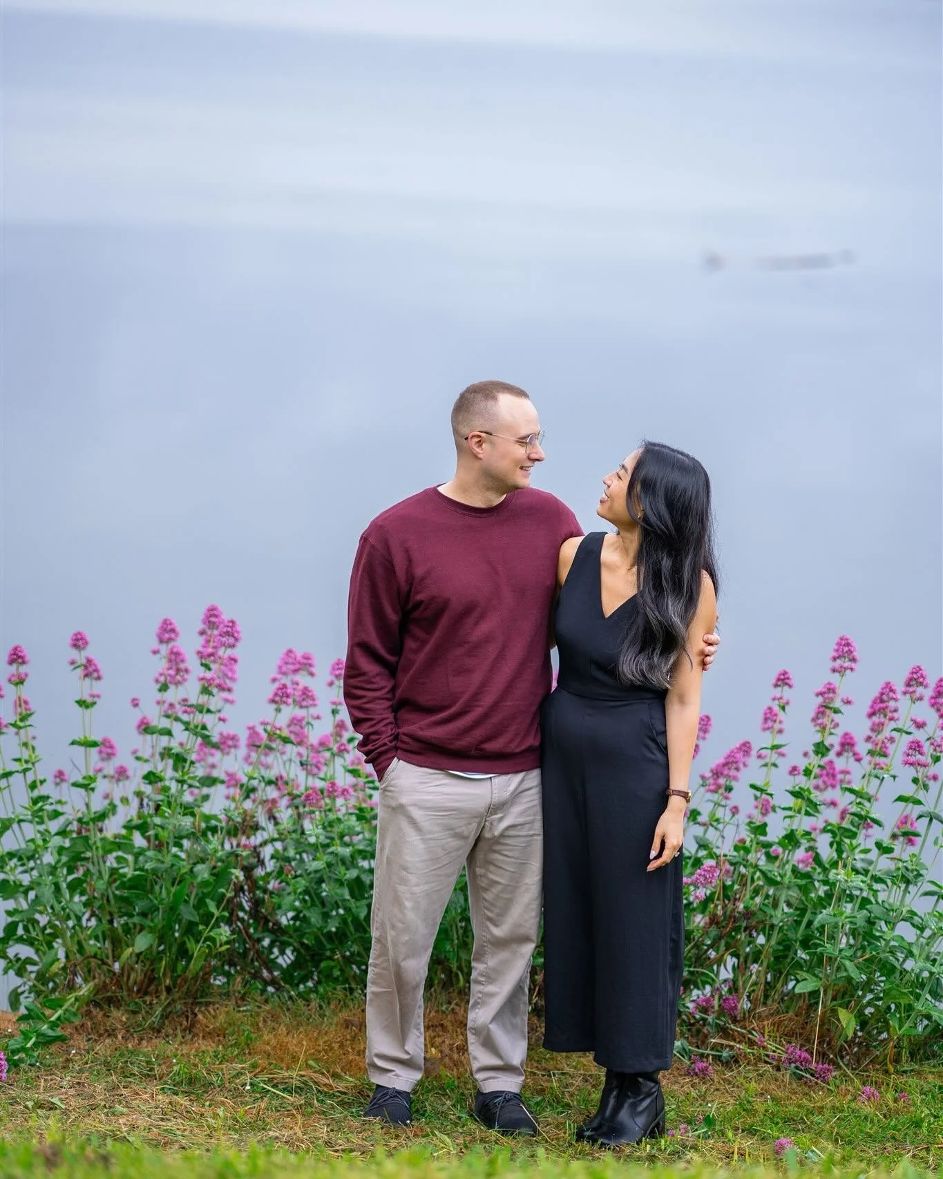 New chapter unlocked 💕
H&E
Thank you for allowing me to capture such a special moment for the both of you!❤️
#proposalphotography #seattlephotographer #portrait #seattle #engagement #engagementphotography