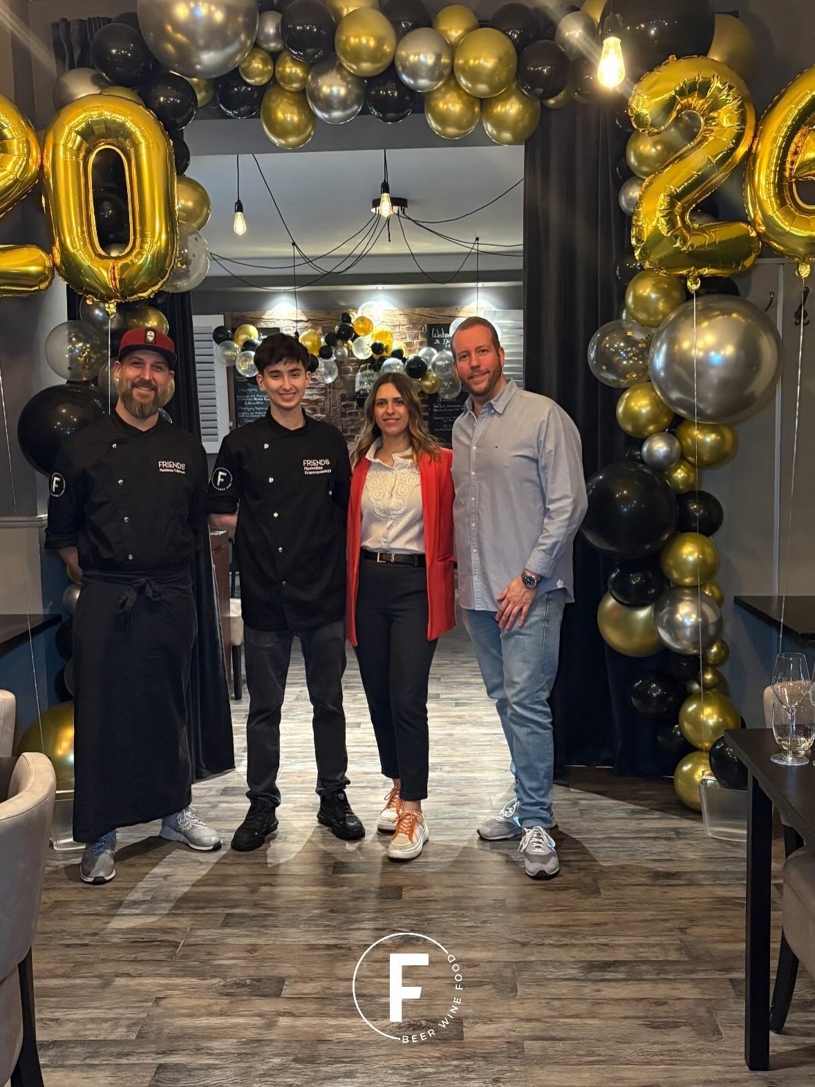 Ein gro&szlig;es Dankesch&ouml;n an unser Team, unsere G&auml;ste und alle Wegbegleiter f&uuml;r dieses erfolgreiche Jahr 🙏✨
Wir sind in den Betriebsferien bis einschlie&szlig;lich 08.01. und starten danach voller Energie ins neue Jahr! 🥂

#friends