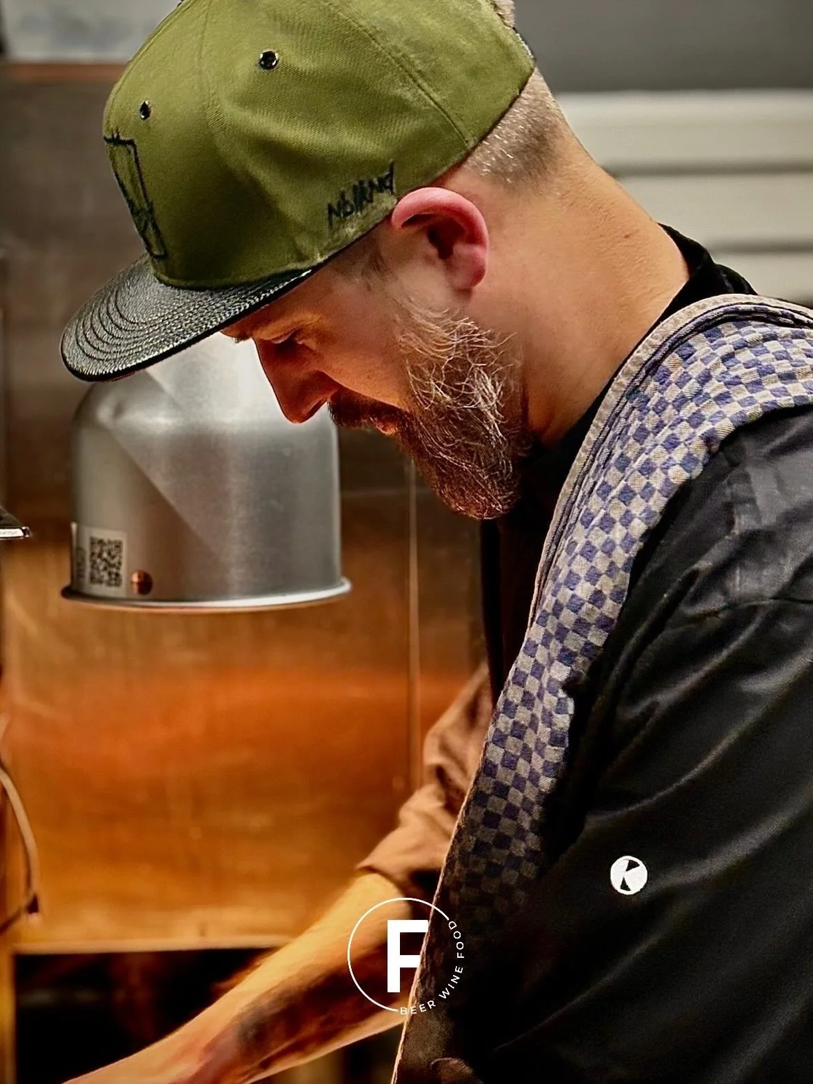 Unser K&uuml;chenchef @mtthstrmpr hat f&uuml;rs Men&uuml;-Karussell richtig abgeliefert 🍽️🔥
Ein Men&uuml; zum Durchdrehen (im besten Sinne): kreativ, saisonal, einfach richtig gut.
Swipe dich durchs Men&uuml;, reservier dir einen Tisch und probier&