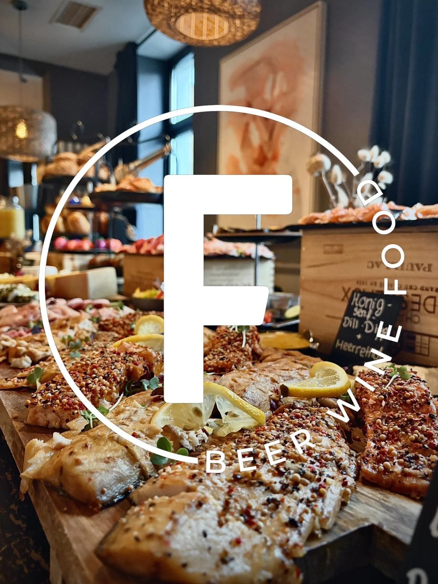 Wir freuen uns auf unseren n&auml;chsten Sonntagsbrunch &ndash; und dieses Mal wird es ganz besonders: Muttertag! 💐

📅 Sonntag, 10.05. 
⏰ 11:00 &ndash; 14:30 Uhr 

Alle Mamas zahlen nur den halben Preis &ndash; also die perfekte Gelegenheit, gemein