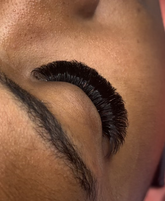 Cat Eye Mega Volume Top View 