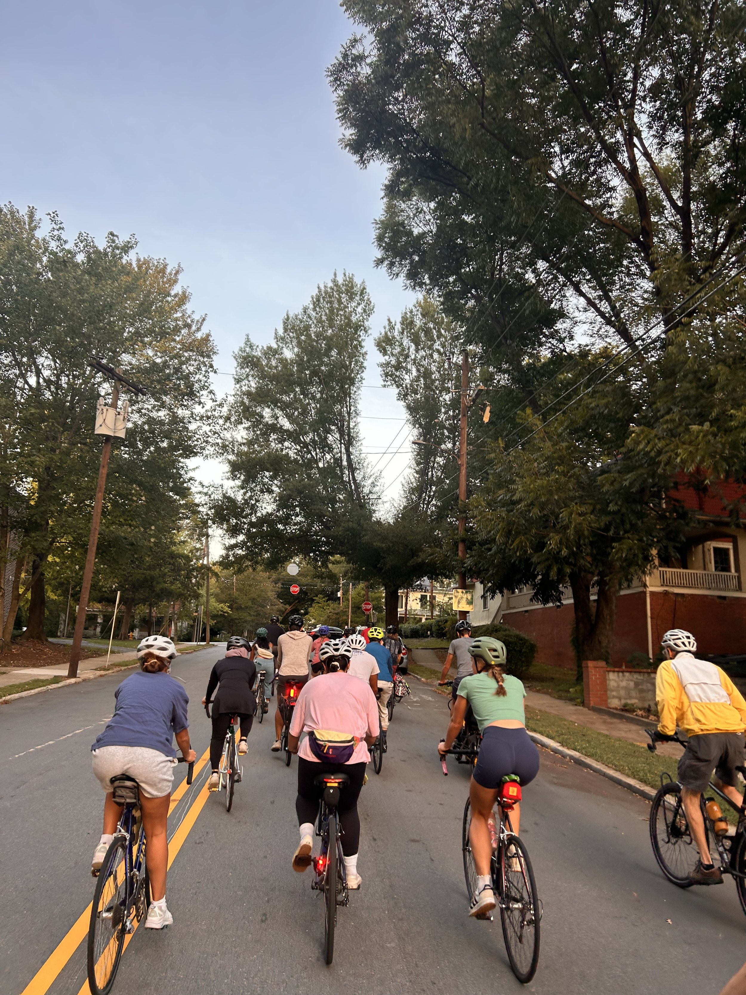 https://thebikelibrary.com/weeklyevents